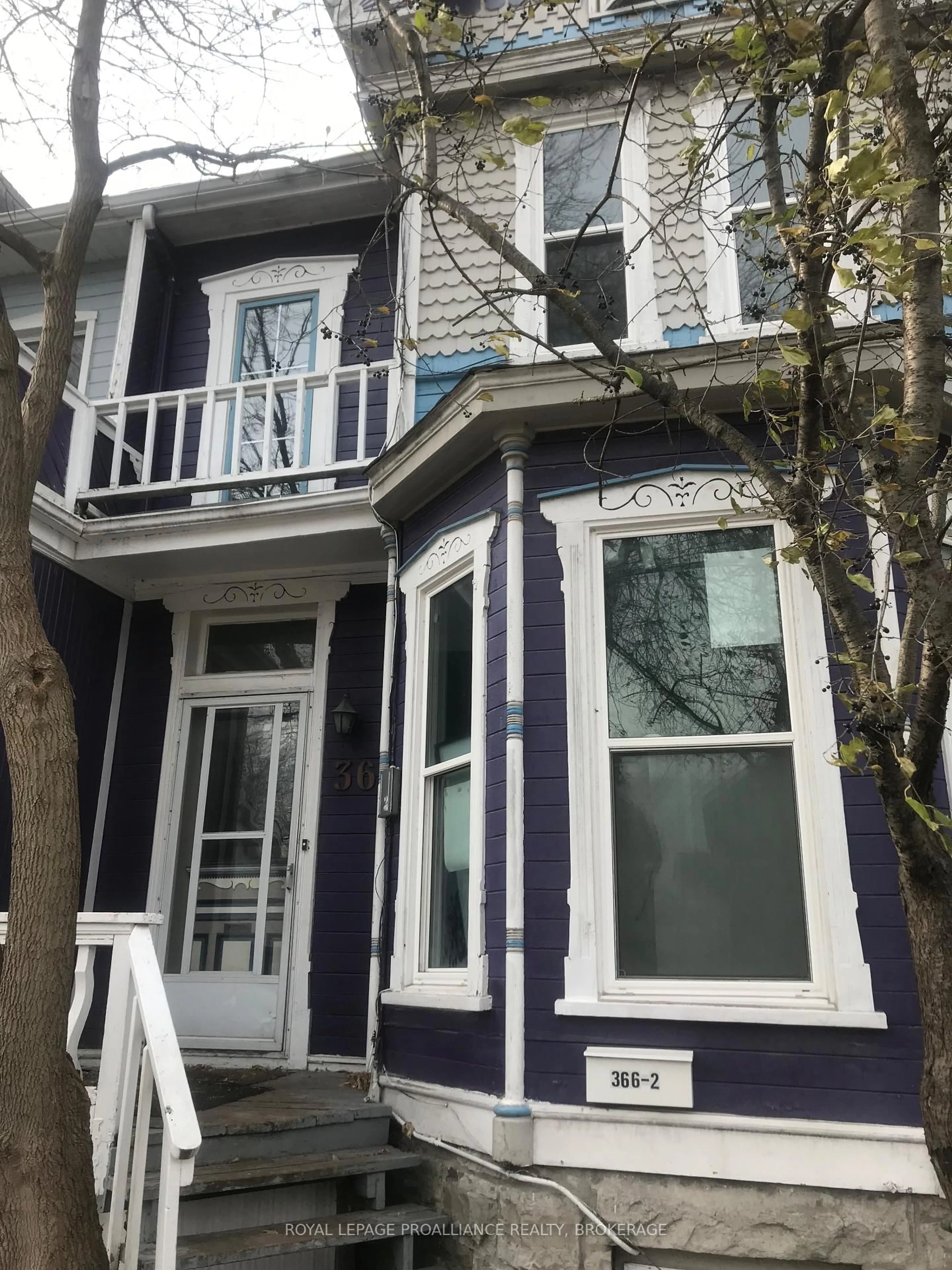 Home with vinyl exterior material, street for 366 Alfred St, Kingston Ontario K7K 4H7