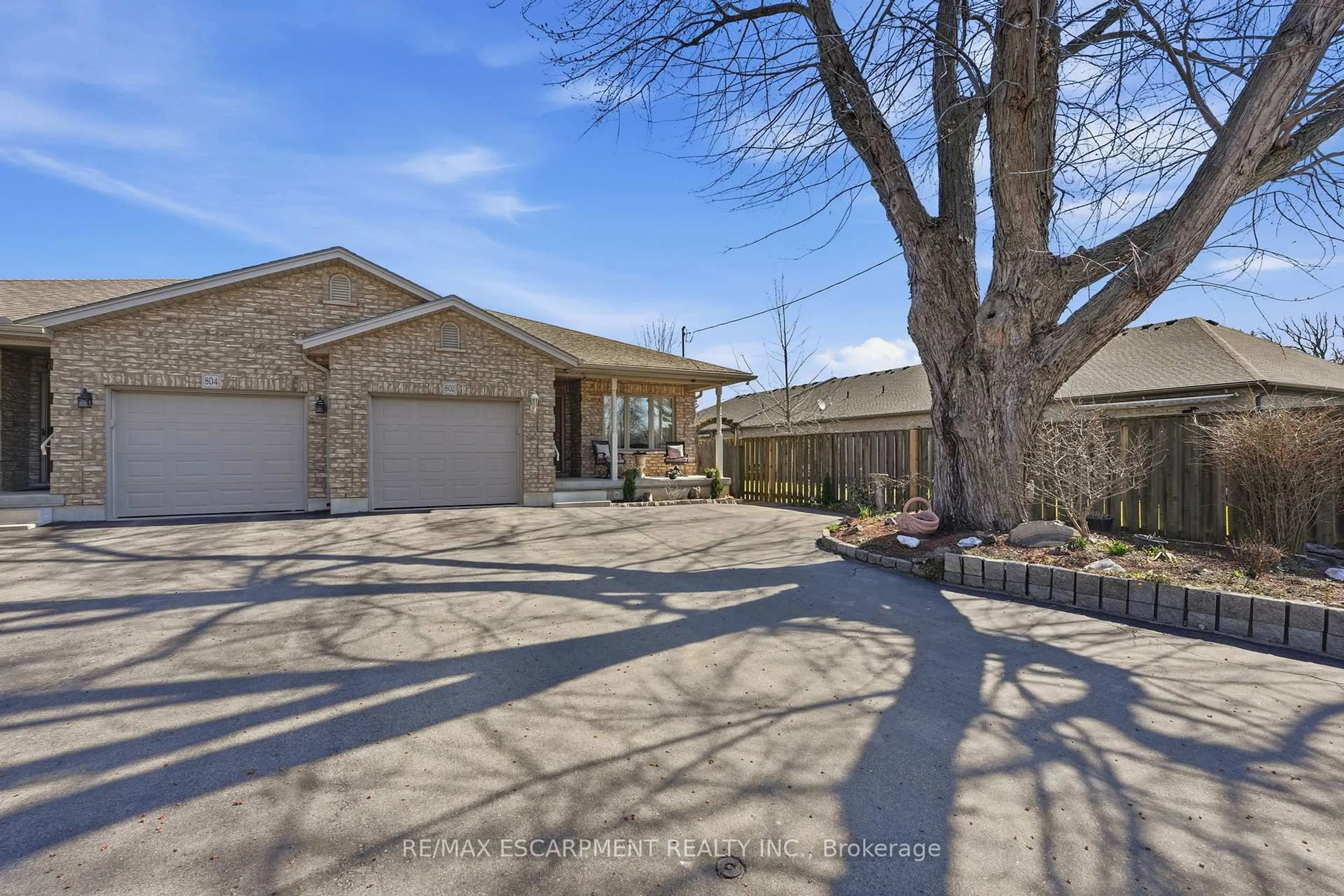 A pic from outside/outdoor area/front of a property/back of a property/a pic from drone, street for 802 Main St, Norfolk Ontario N0A 1N0