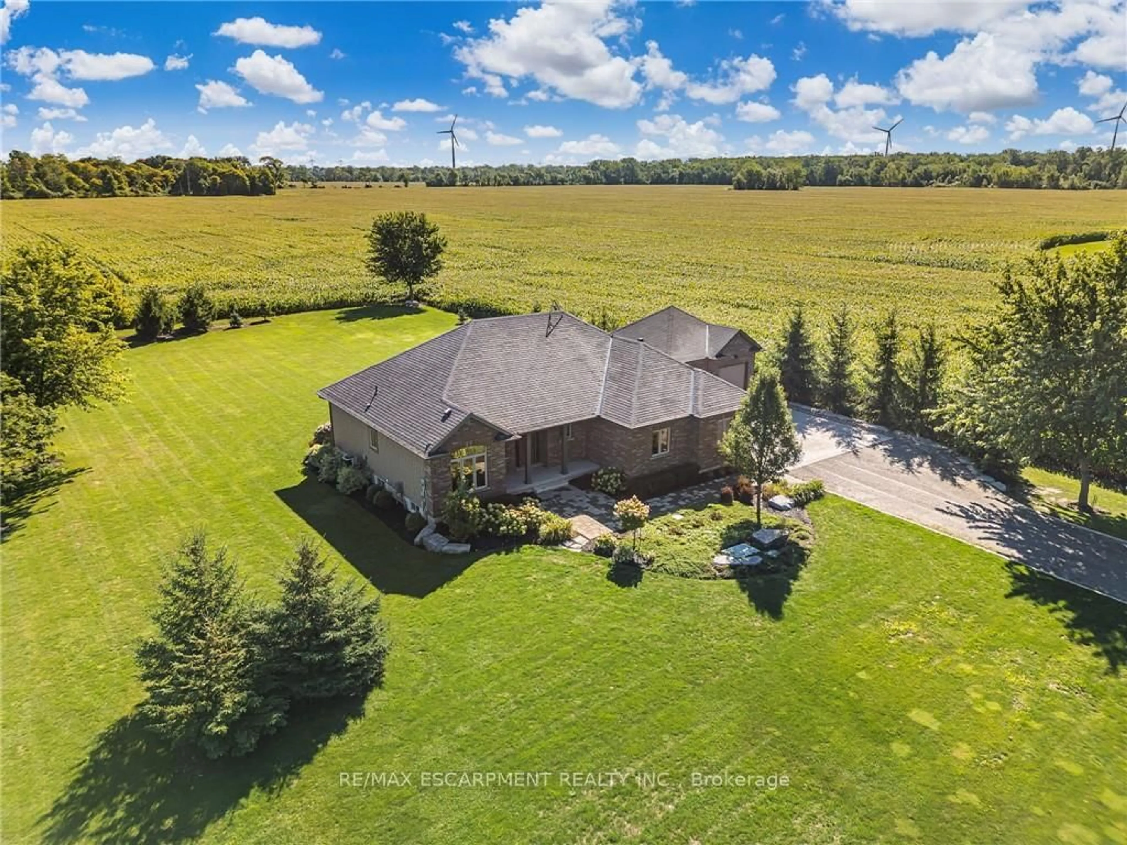 A pic from outside/outdoor area/front of a property/back of a property/a pic from drone, unknown for 342 Hutchinson Rd, Haldimand Ontario N0A 1K0