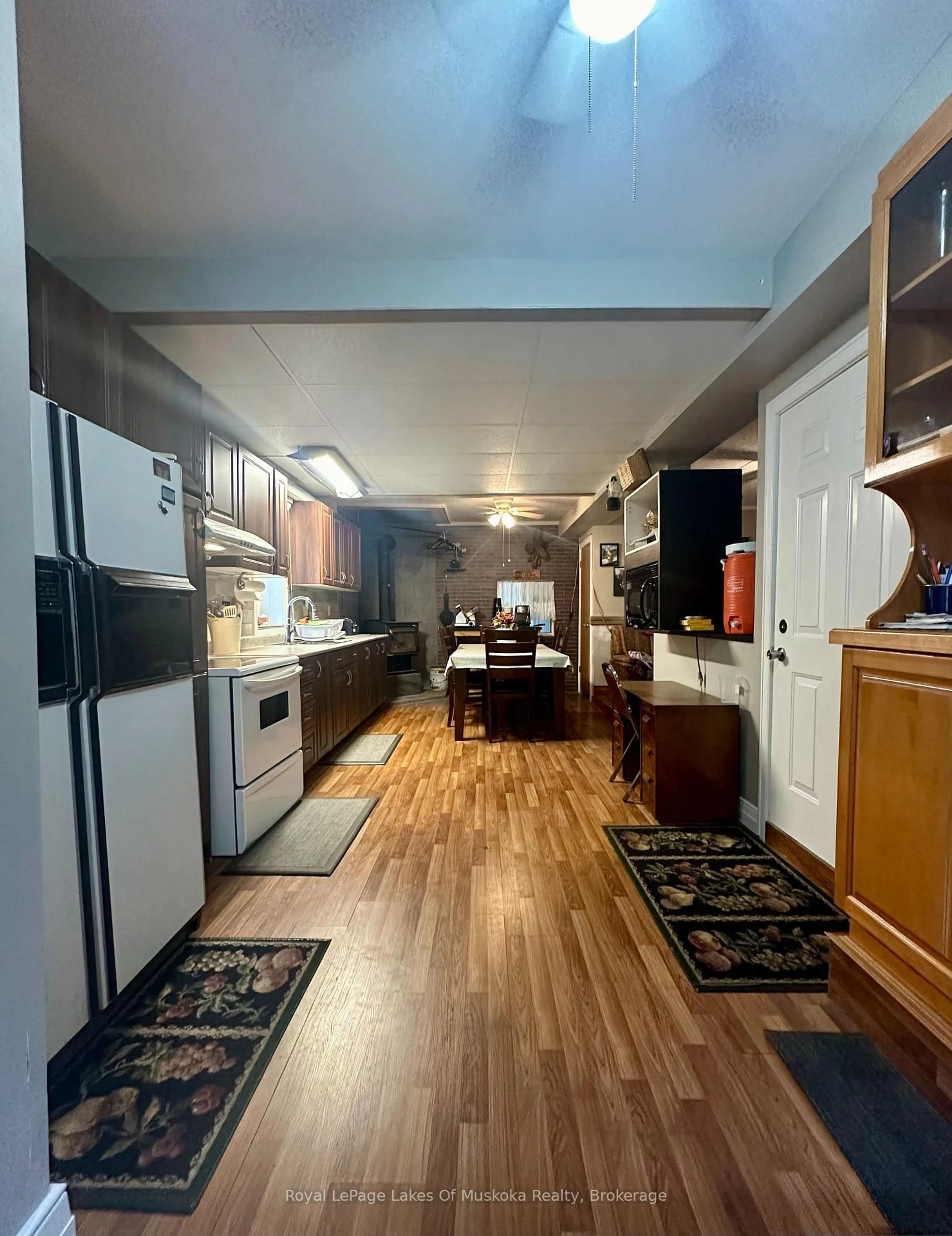 Open concept kitchen, unknown for 112 510 Highway, Magnetawan Ontario P0A 1P0