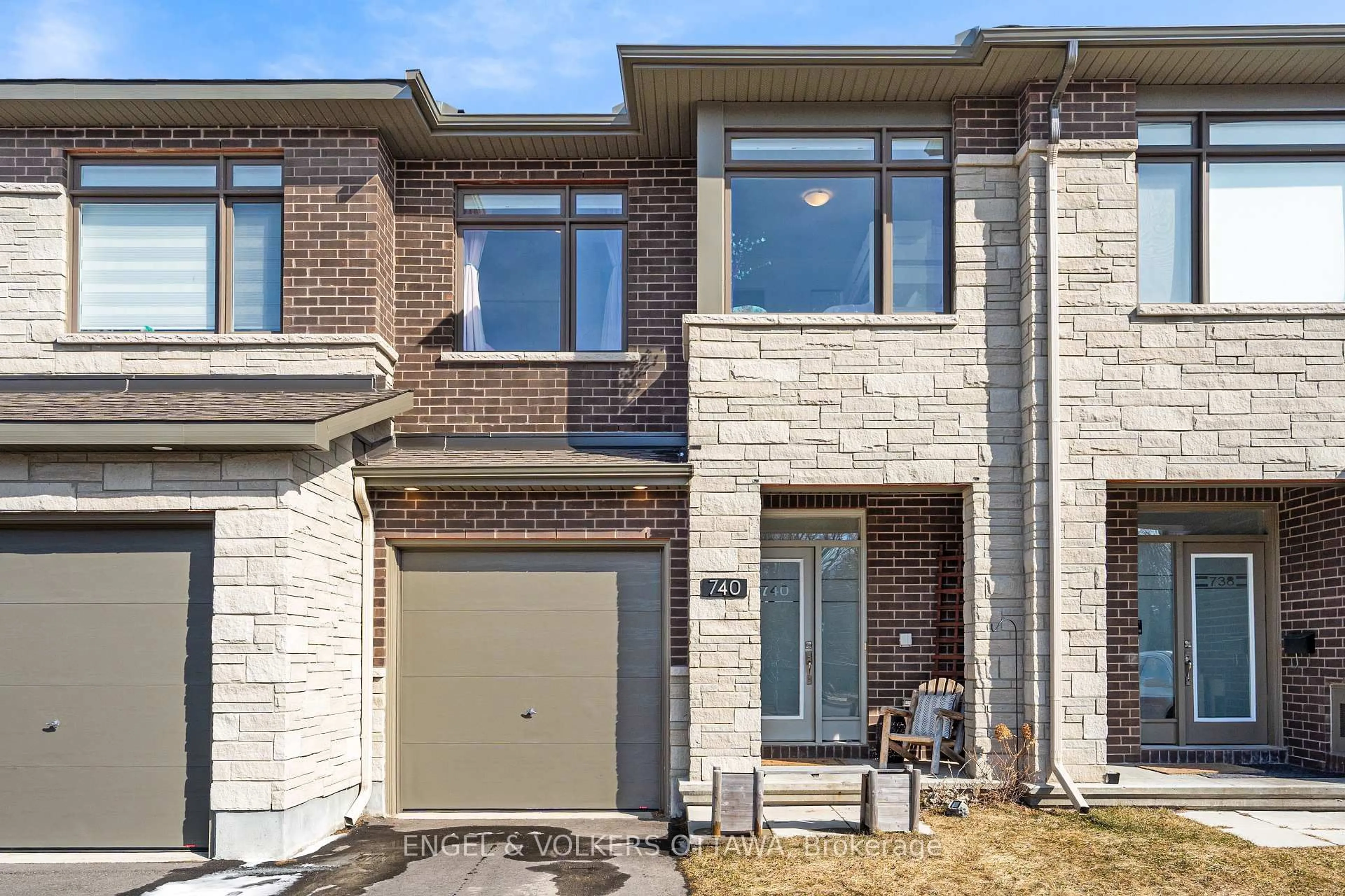 Home with brick exterior material, street for 740 MIIKANA Rd, Ottawa Ontario K1X 0H6