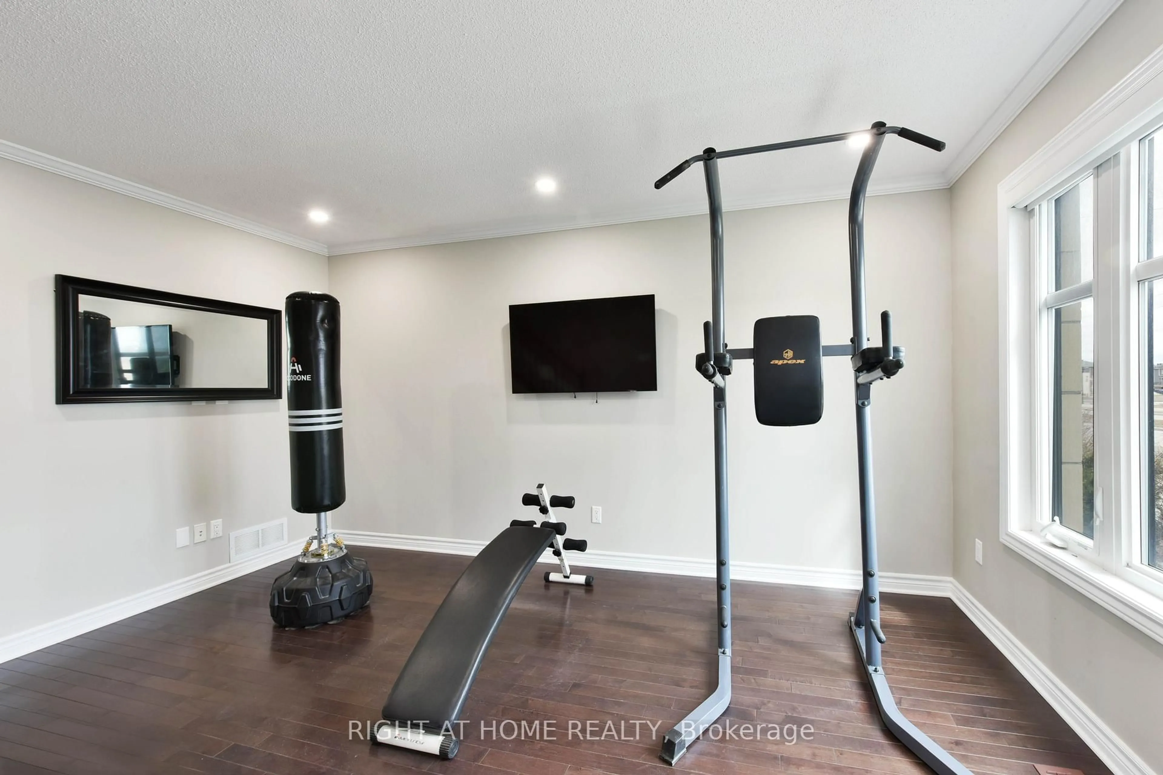 Gym or fitness room for 520 SILVERTIP Lane, Ottawa Ontario K2T 0H7