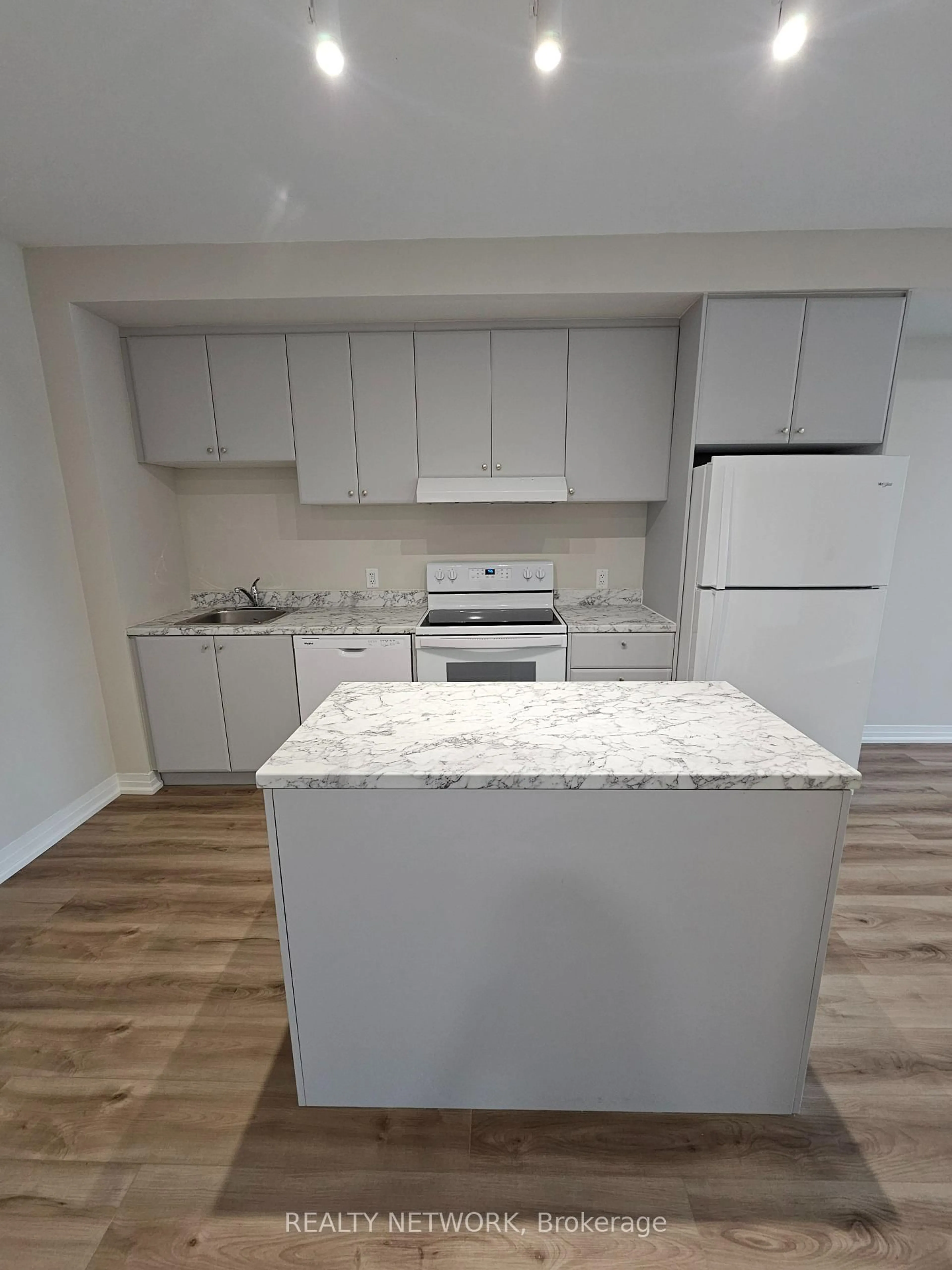 Standard kitchen, wood/laminate floor for 50 Herrick Ave #339, St. Catharines Ontario L2P 0G3