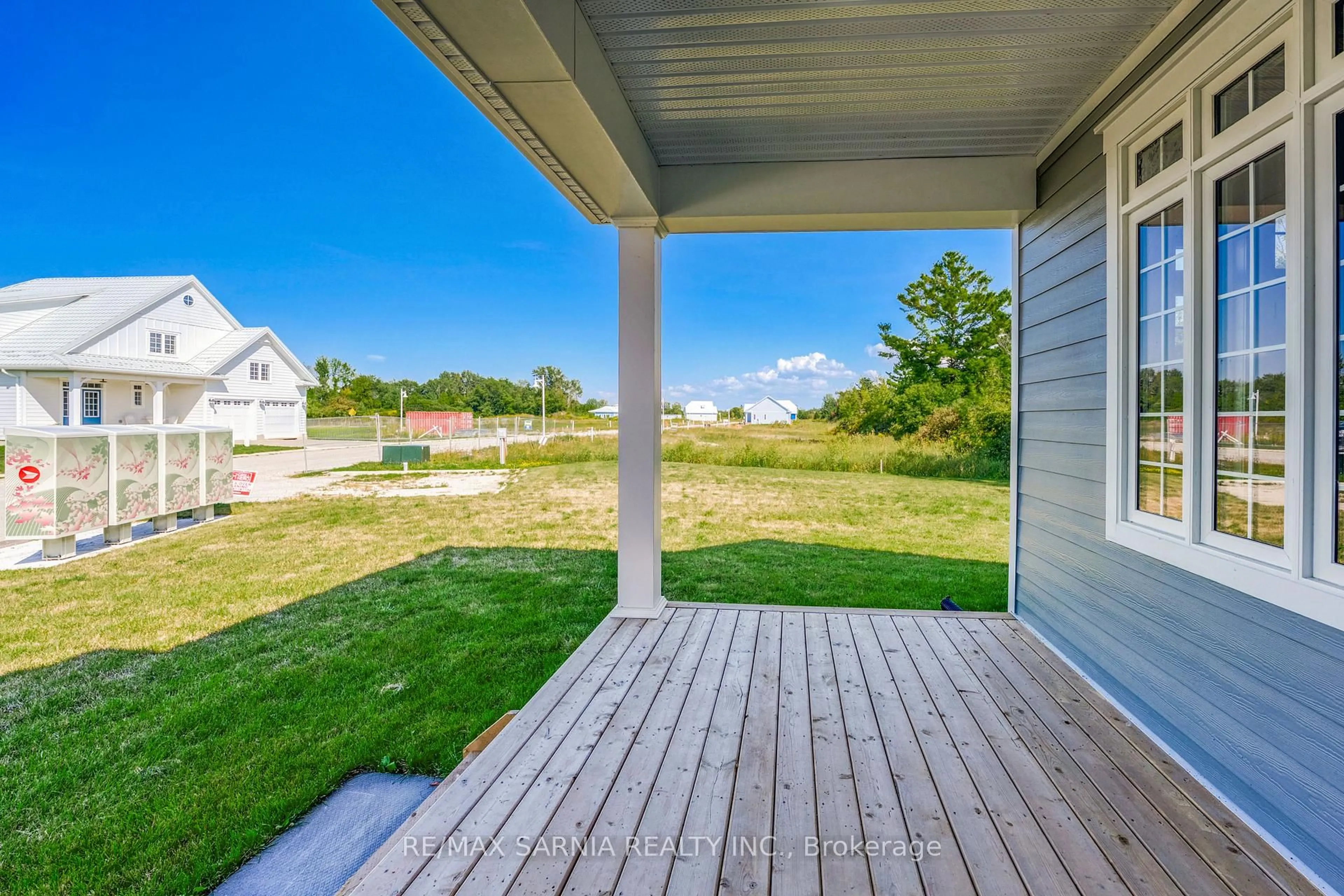 Patio, water/lake/river/ocean view for 7596 THOMAS St, Plympton-Wyoming Ontario N0N 1J0