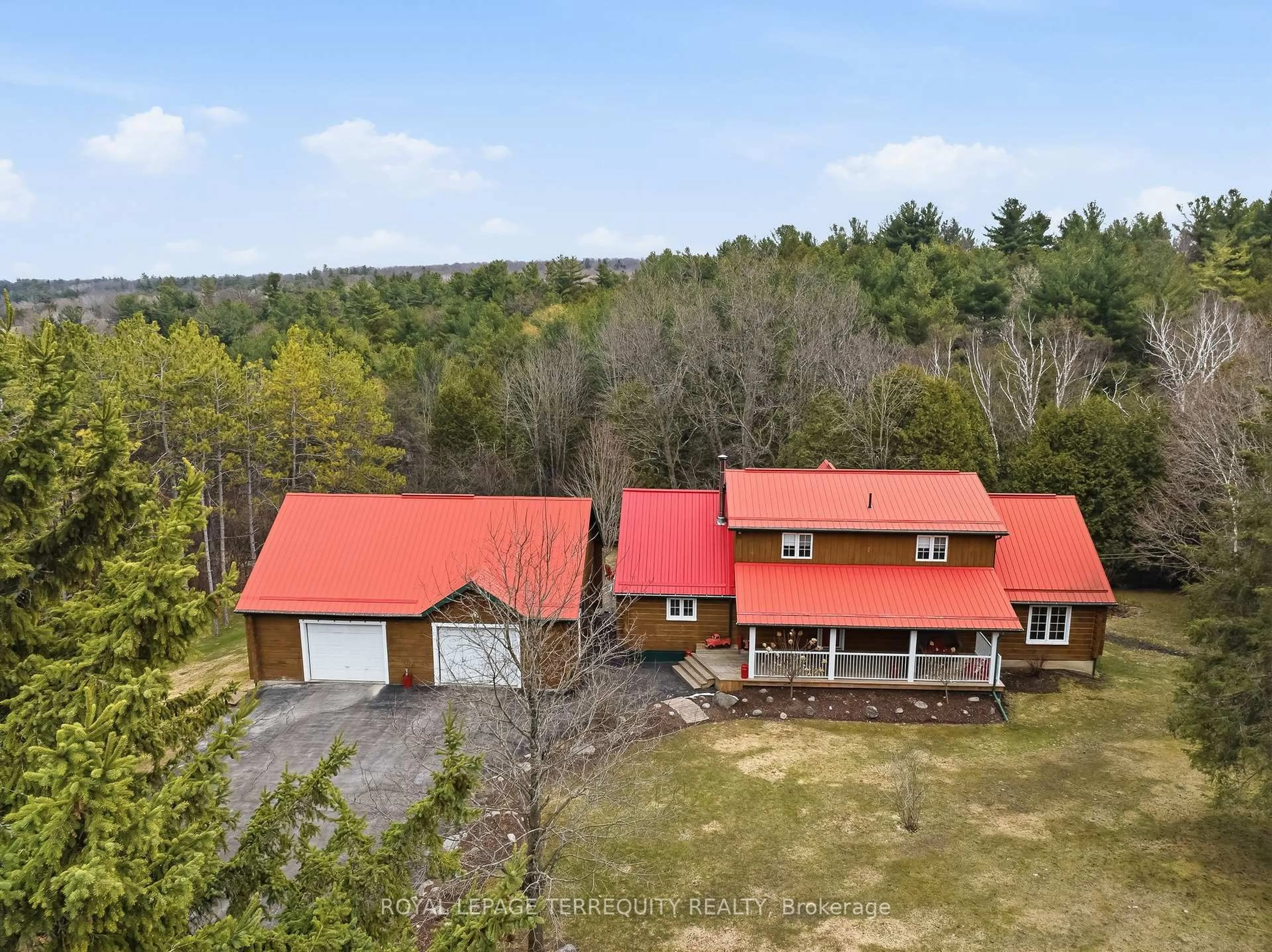 A pic from outside/outdoor area/front of a property/back of a property/a pic from drone, unknown for 1827 County 26 Rd, Brighton Ontario K0K 1H0