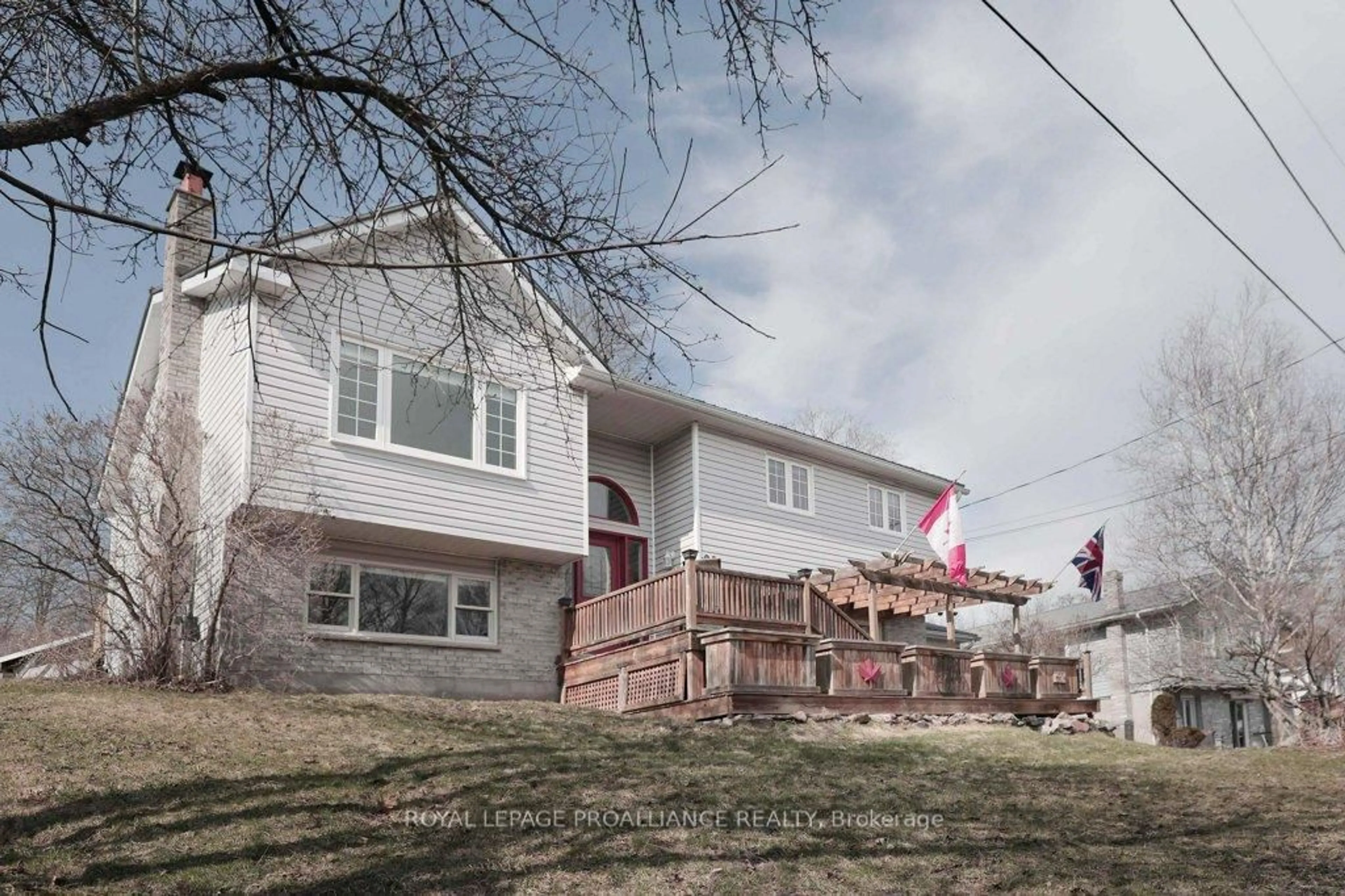 A pic from outside/outdoor area/front of a property/back of a property/a pic from drone, unknown for 90 Livingstone Ave, Madoc Ontario K0K 2K0