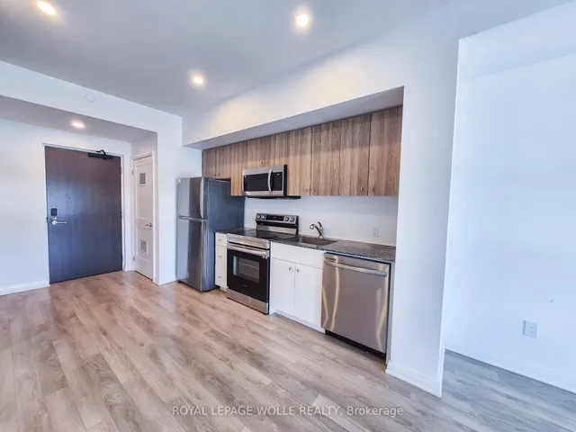 101 Golden Eagle Rd #511, Waterloo 3