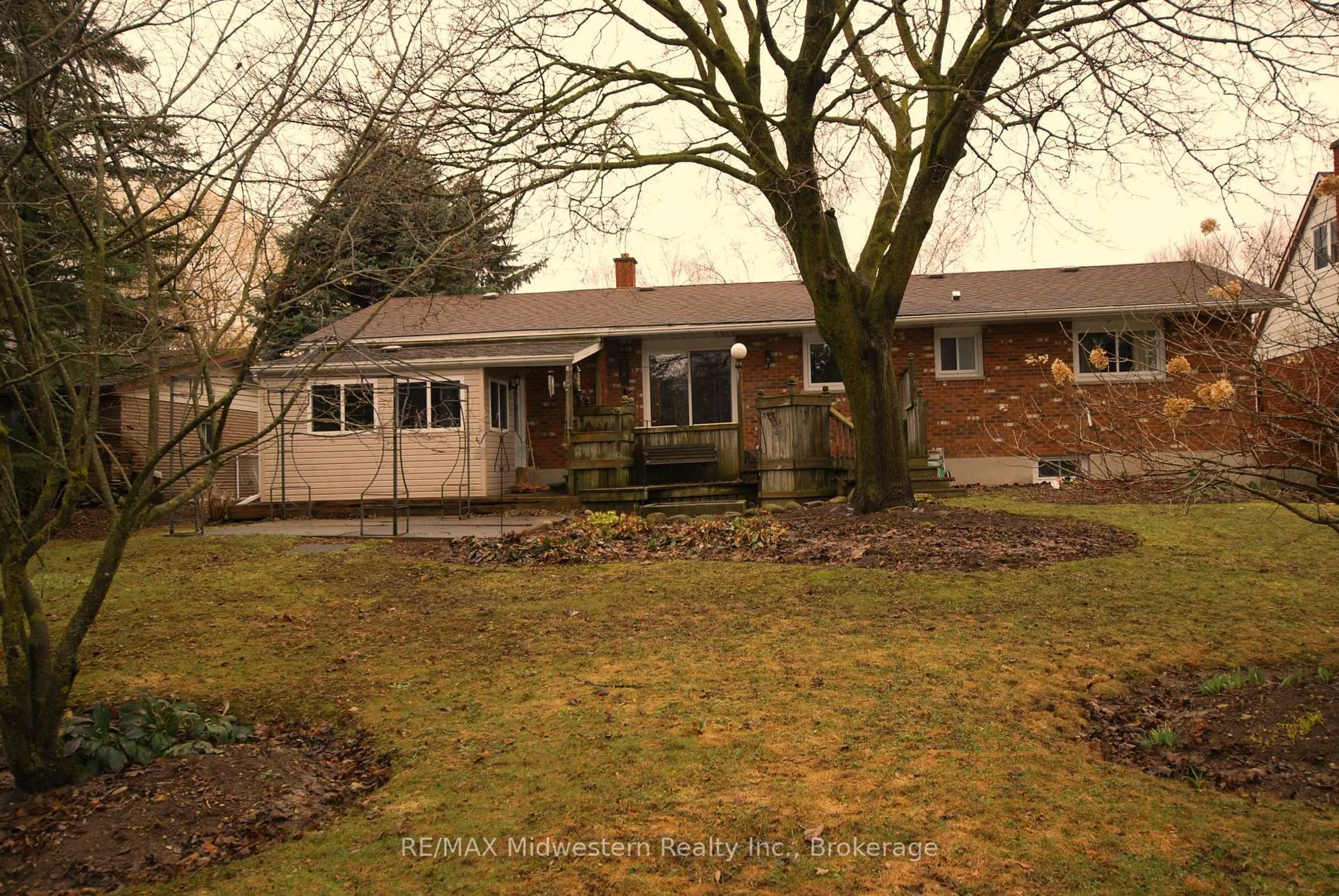 A pic from outside/outdoor area/front of a property/back of a property/a pic from drone, street for 69 Louise St, Minto Ontario N0G 1Z0