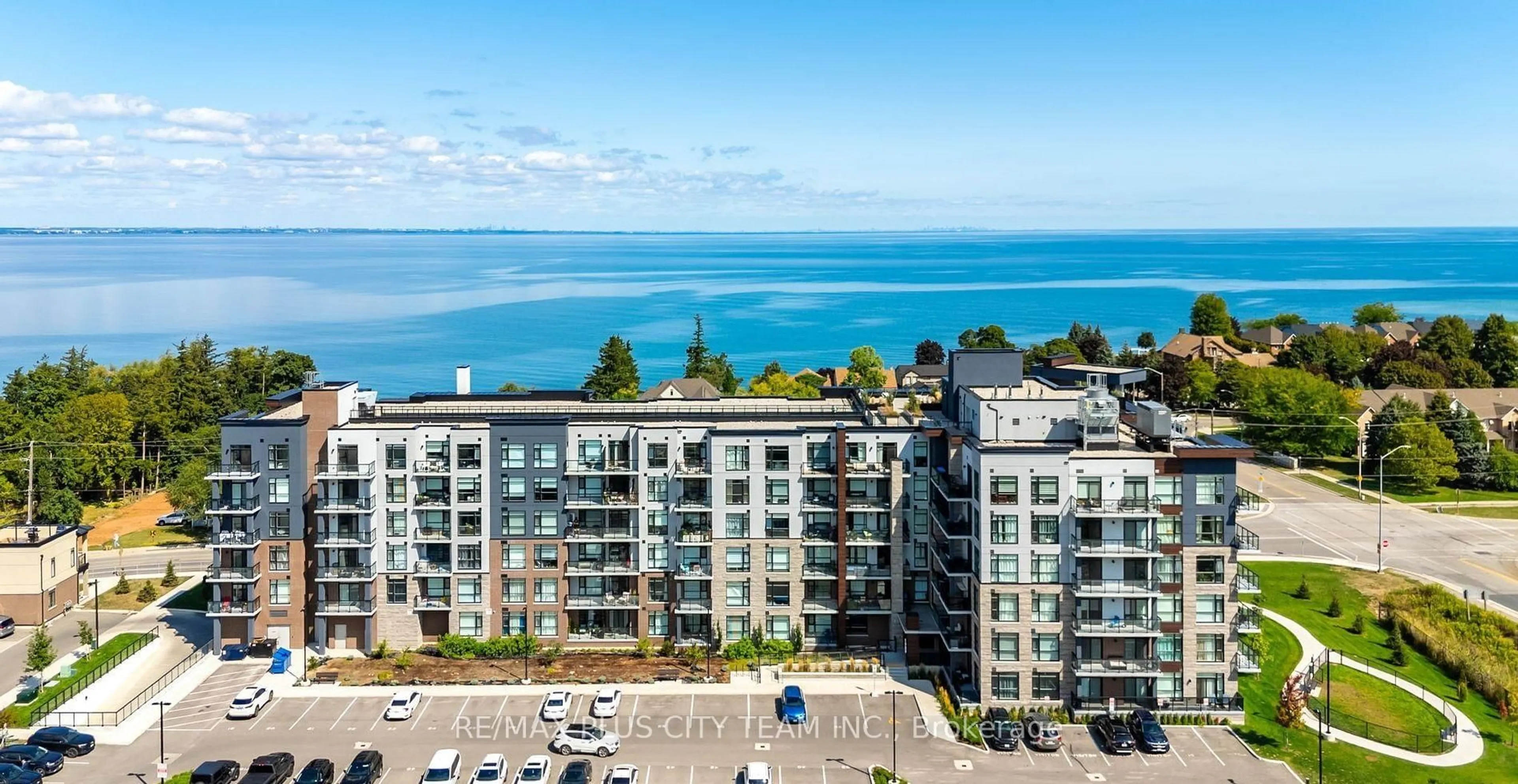 A pic from outside/outdoor area/front of a property/back of a property/a pic from drone, water/lake/river/ocean view for 600 North Service Rd #416, Hamilton Ontario L8E 0L2