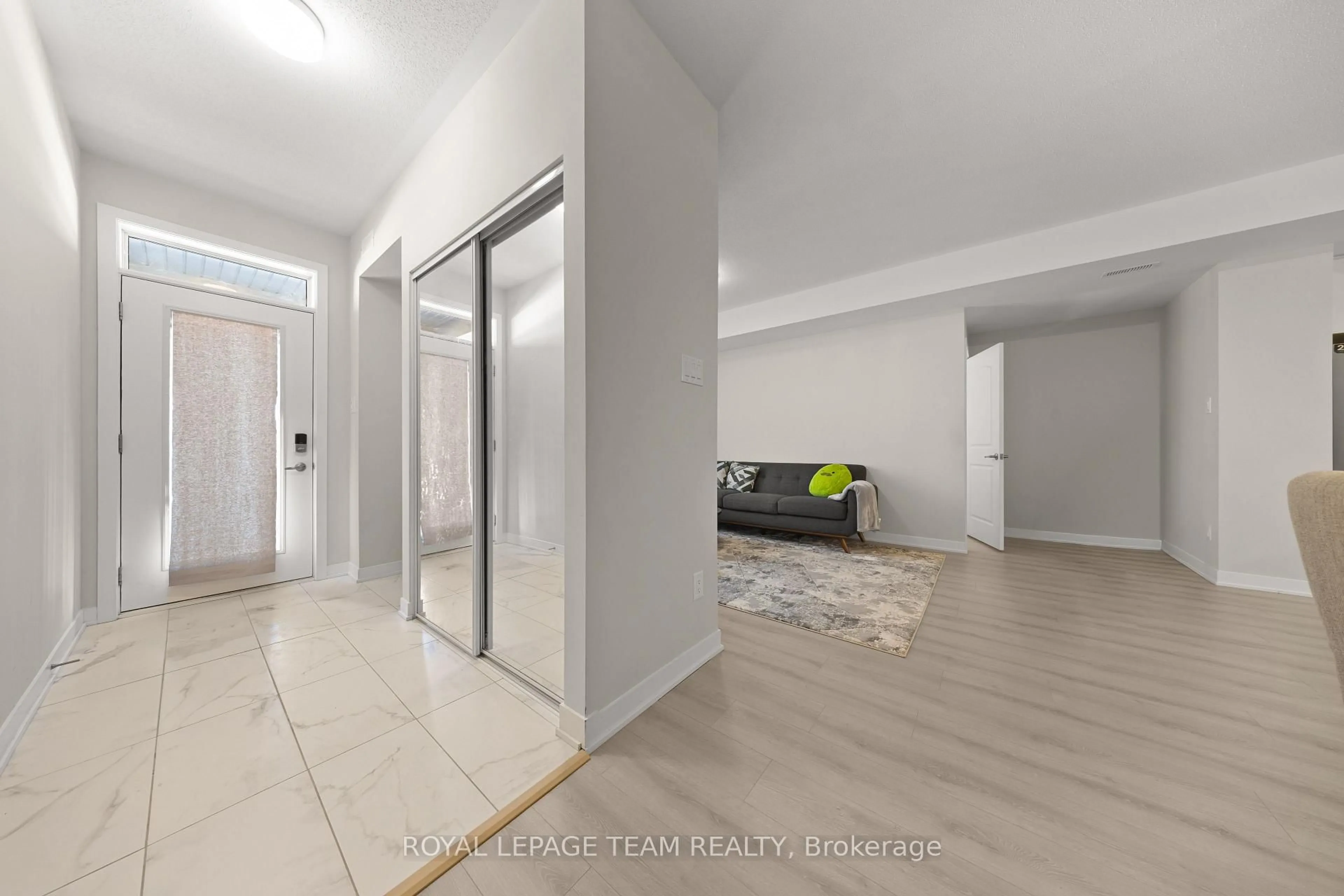 Unknown for 314 Lillian Freiman Private, Ottawa Ontario K2J 7K7