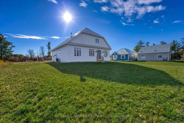 4140 BOARDWALK Ave, Plympton-Wyoming 3