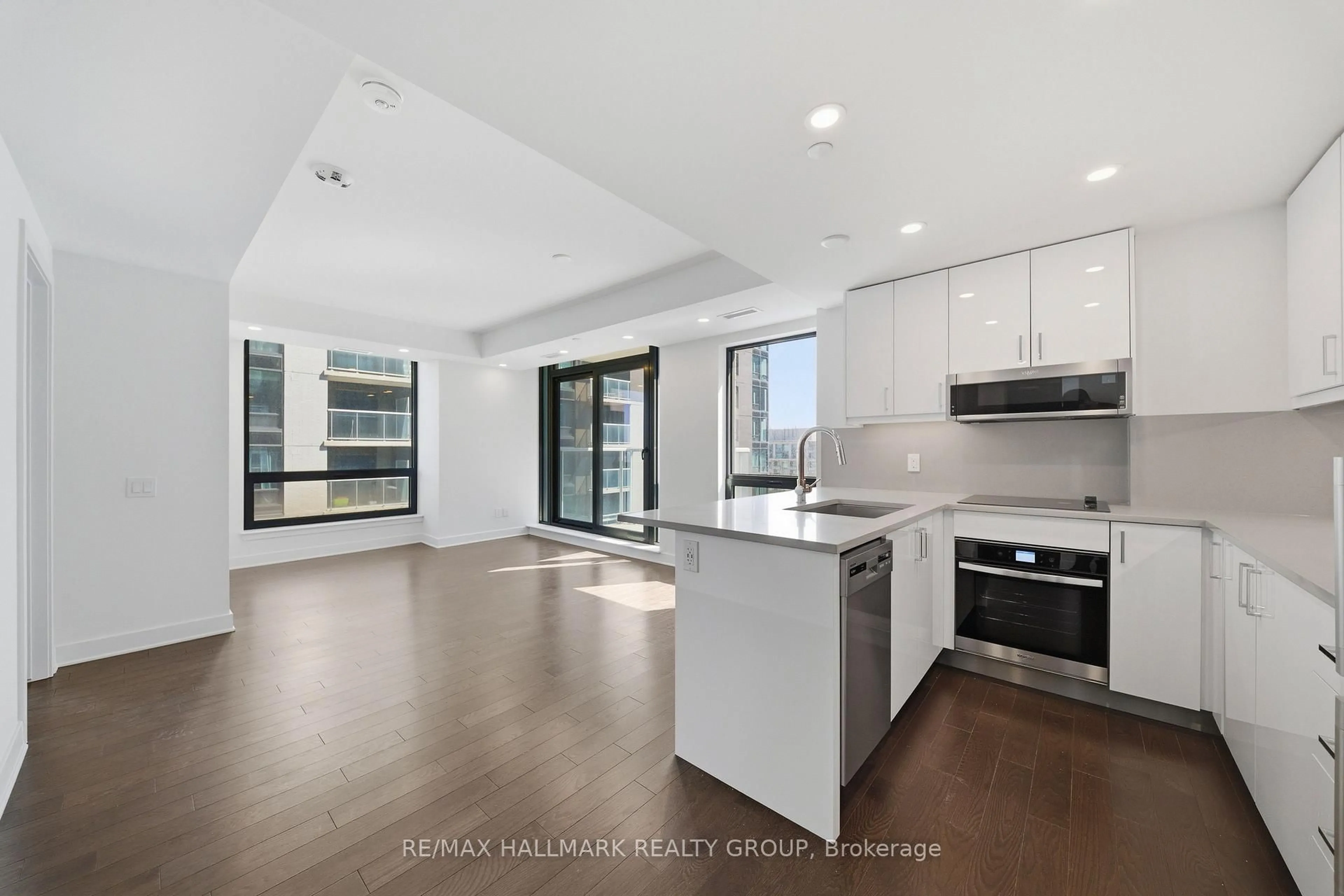 Open concept kitchen, unknown for 180 George St #1408, Ottawa Ontario K1N 0G8