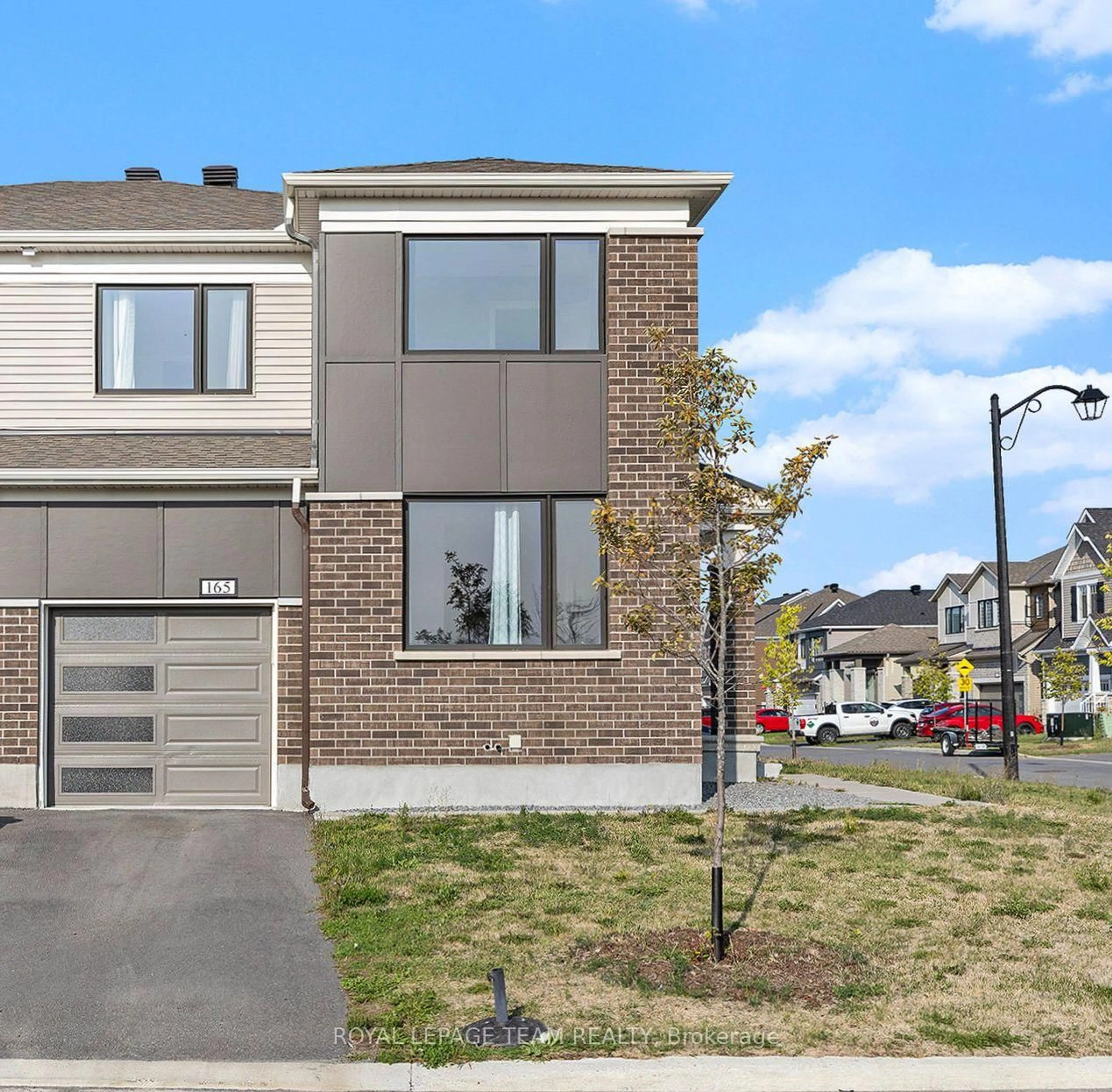 Home with brick exterior material, street for 165 Yearling Circ, Richmond Ontario K0A 2Z0