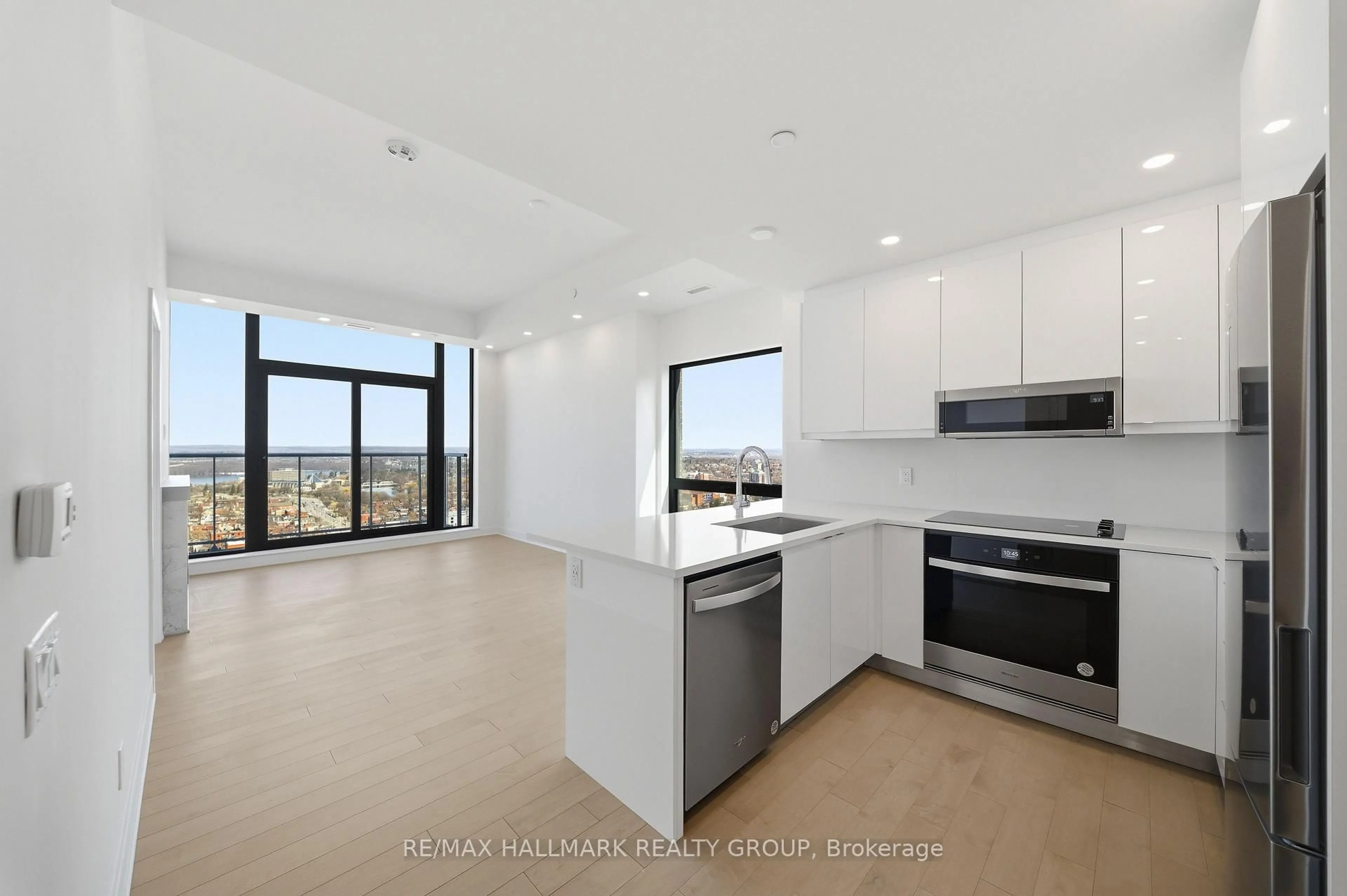 Open concept kitchen, unknown for 180 George St #2605, Ottawa Ontario K1N 0G8