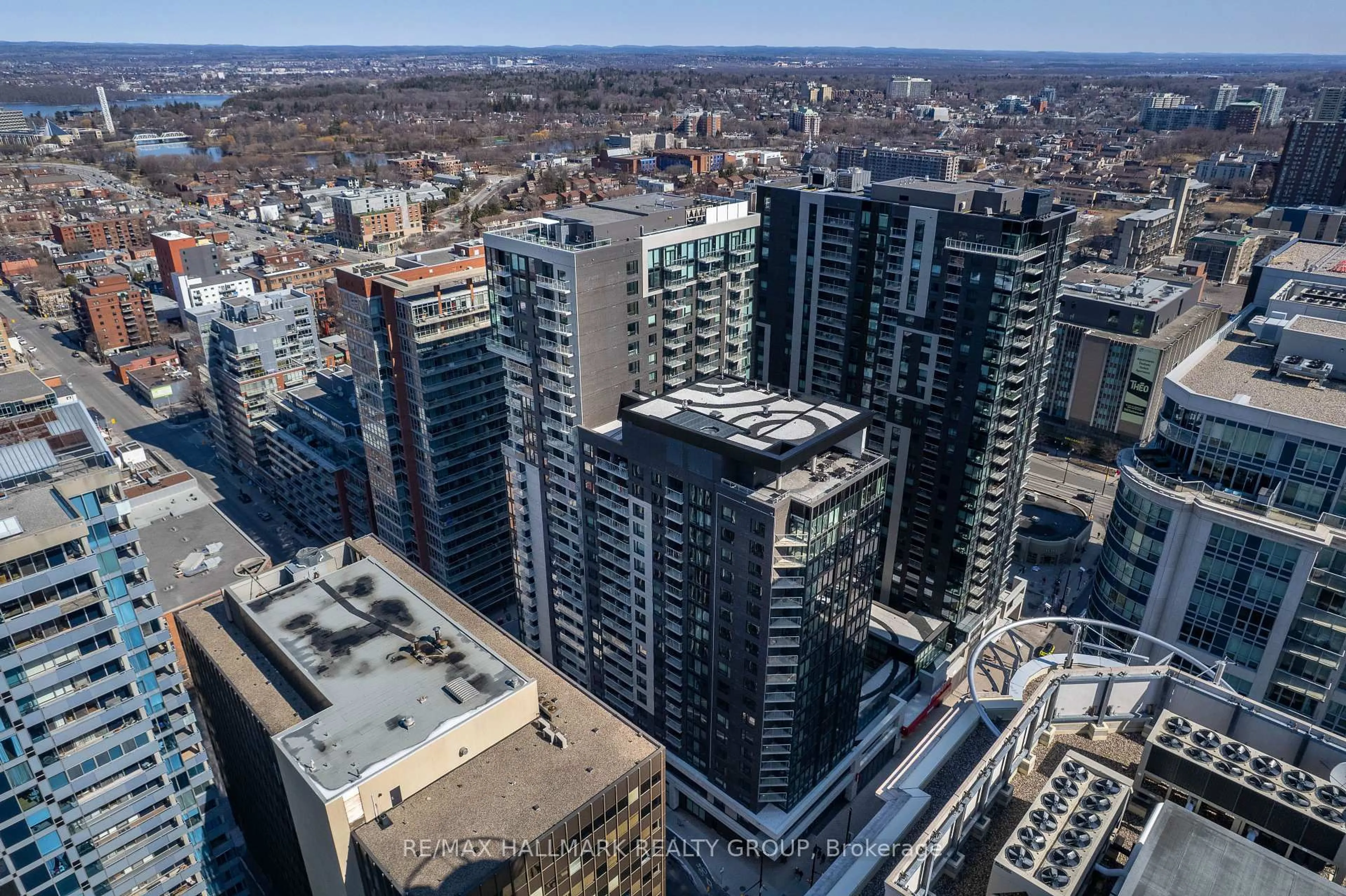 A pic from outside/outdoor area/front of a property/back of a property/a pic from drone, city buildings view from balcony for 180 George St #1703, Ottawa Ontario K1N 0G8