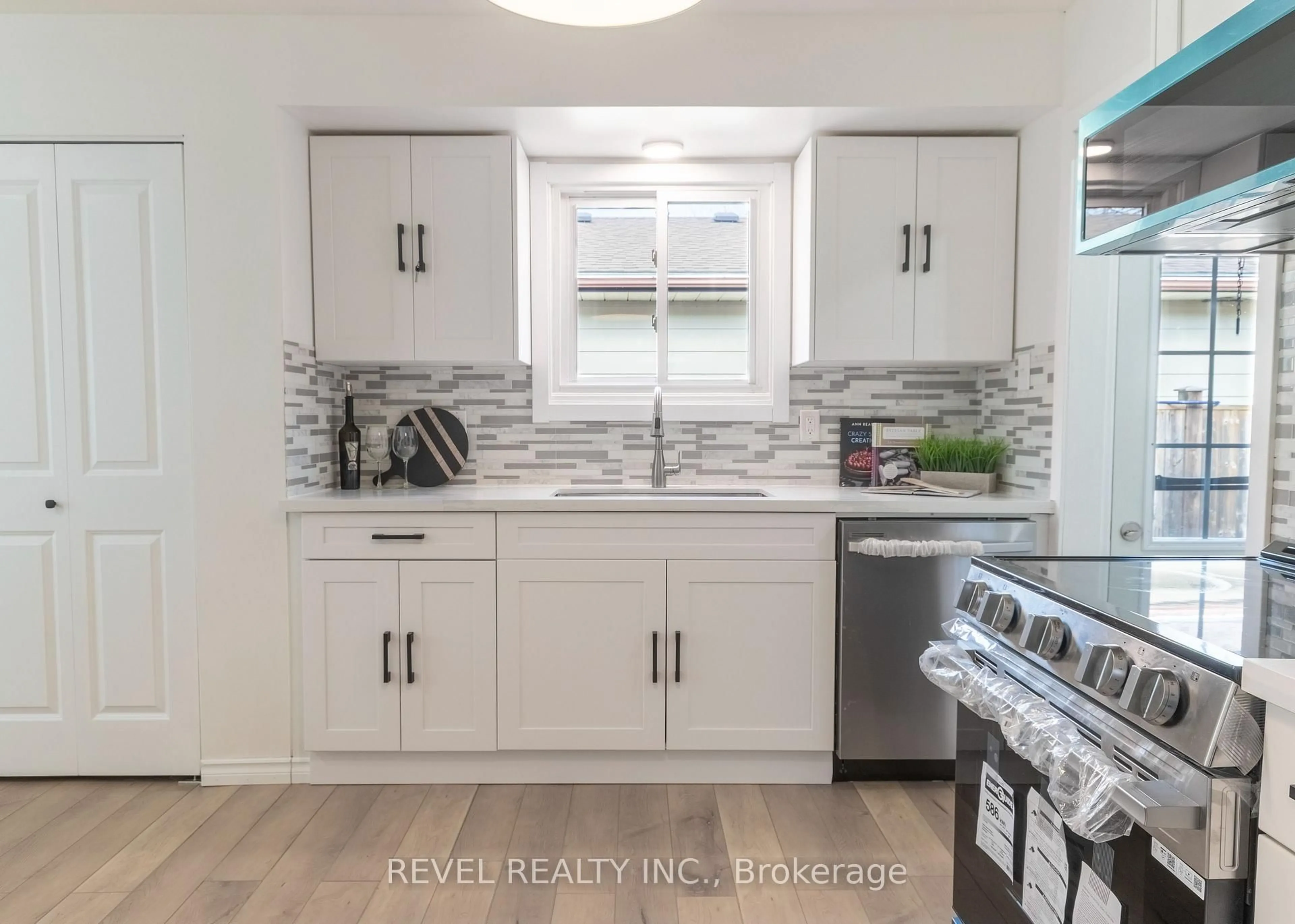 Contemporary kitchen, ceramic/tile floor for 136 Lacey Cres, London South Ontario N6E 2E7