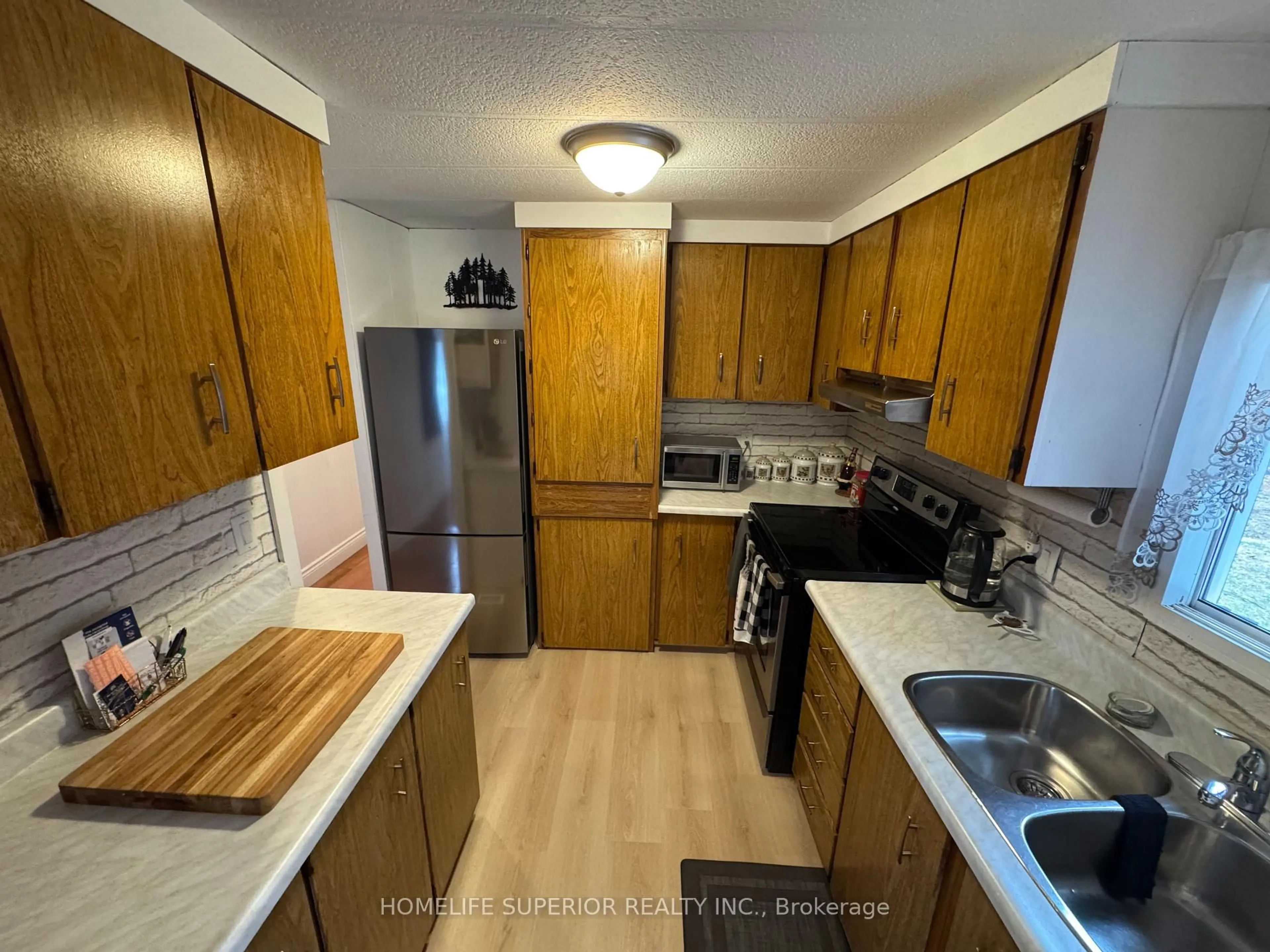 Standard kitchen, unknown for 6 Belmont St, Havelock-Belmont-Methuen Ontario K0L 1Z0