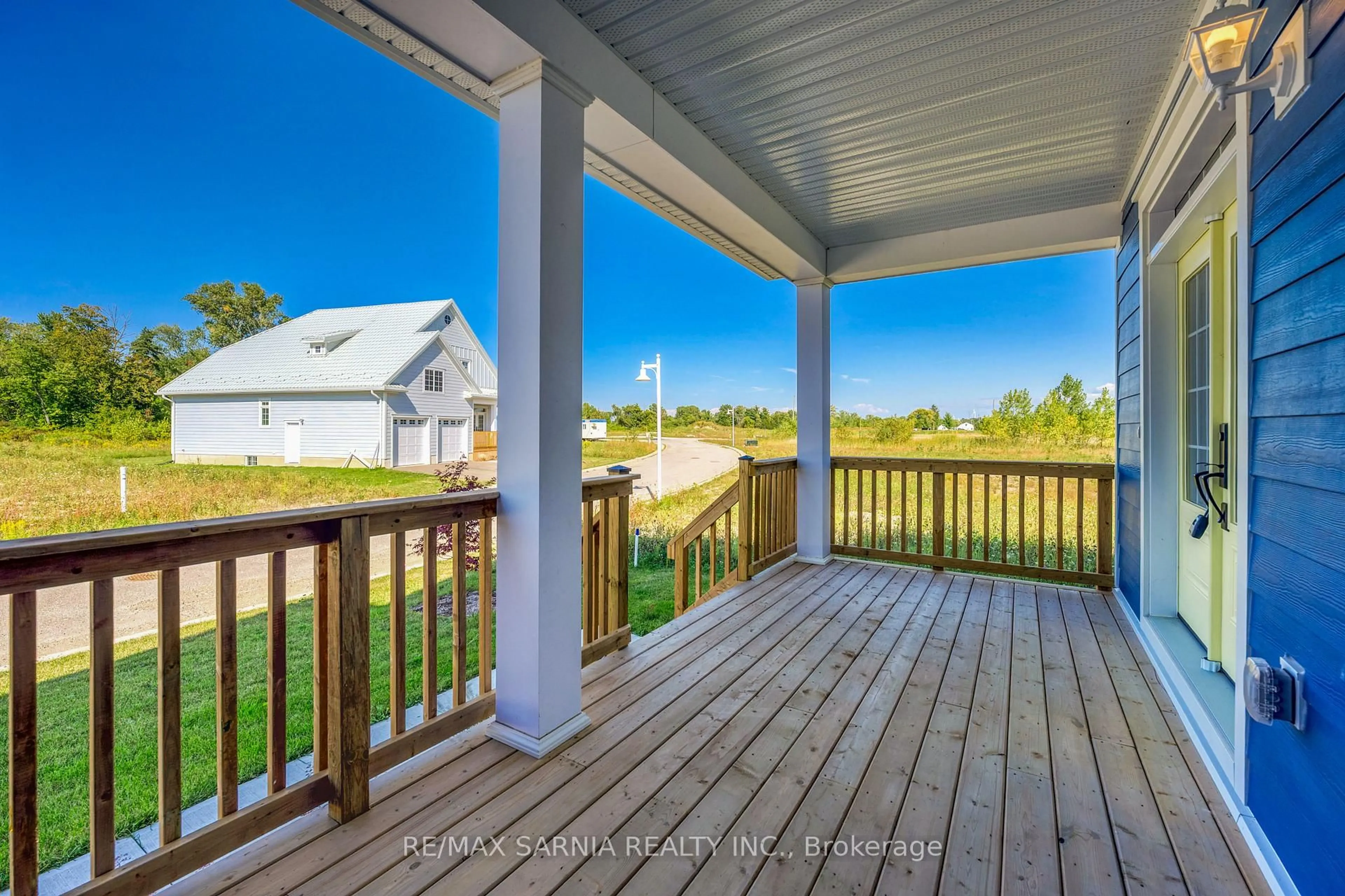 Patio, water/lake/river/ocean view for 4167 BOARDWALK Ave, Plympton-Wyoming Ontario N0N 1J0