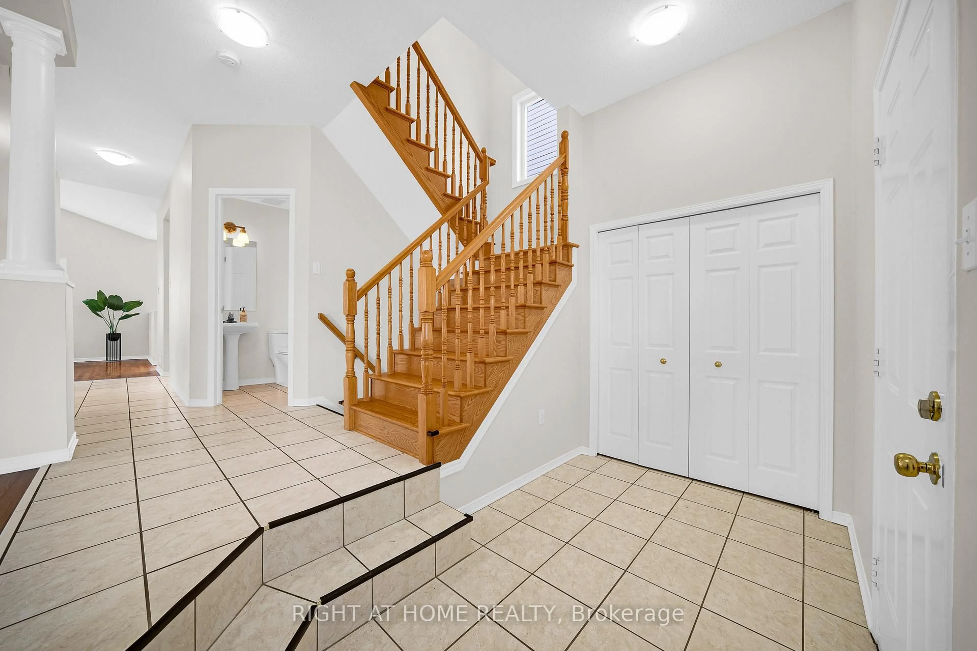 Unknown for 1566 Rumford Dr, Ottawa Ontario K4A 4C1