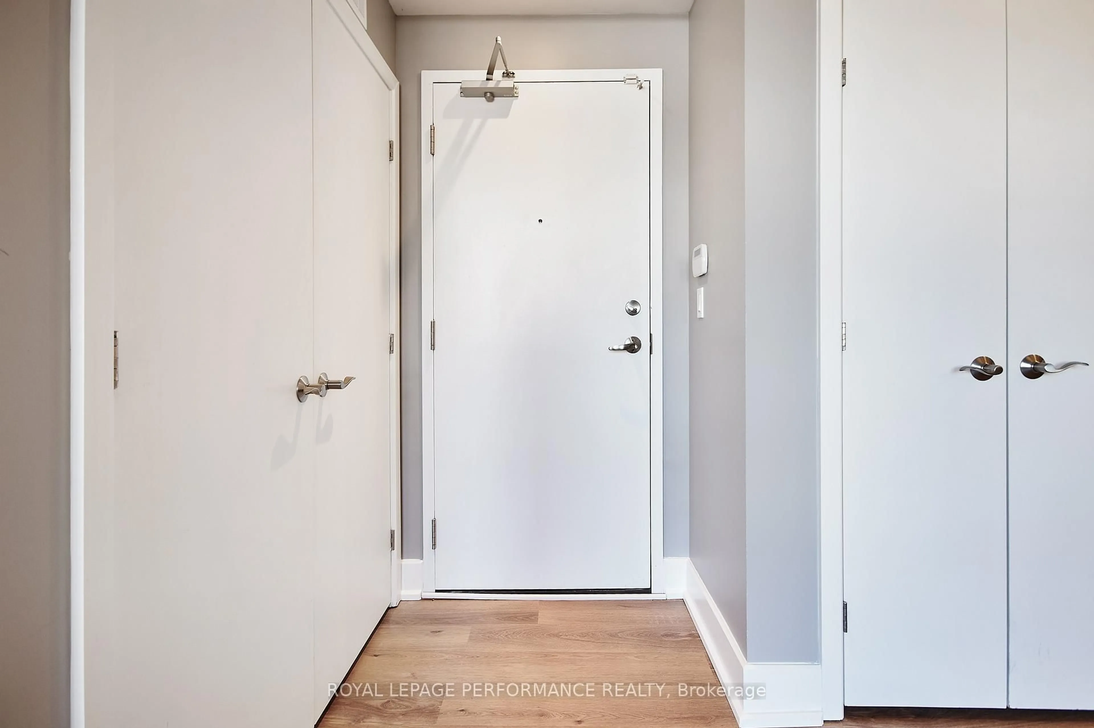Indoor entryway for 345 St Denis St #212, Ottawa Ontario K1L 5J1