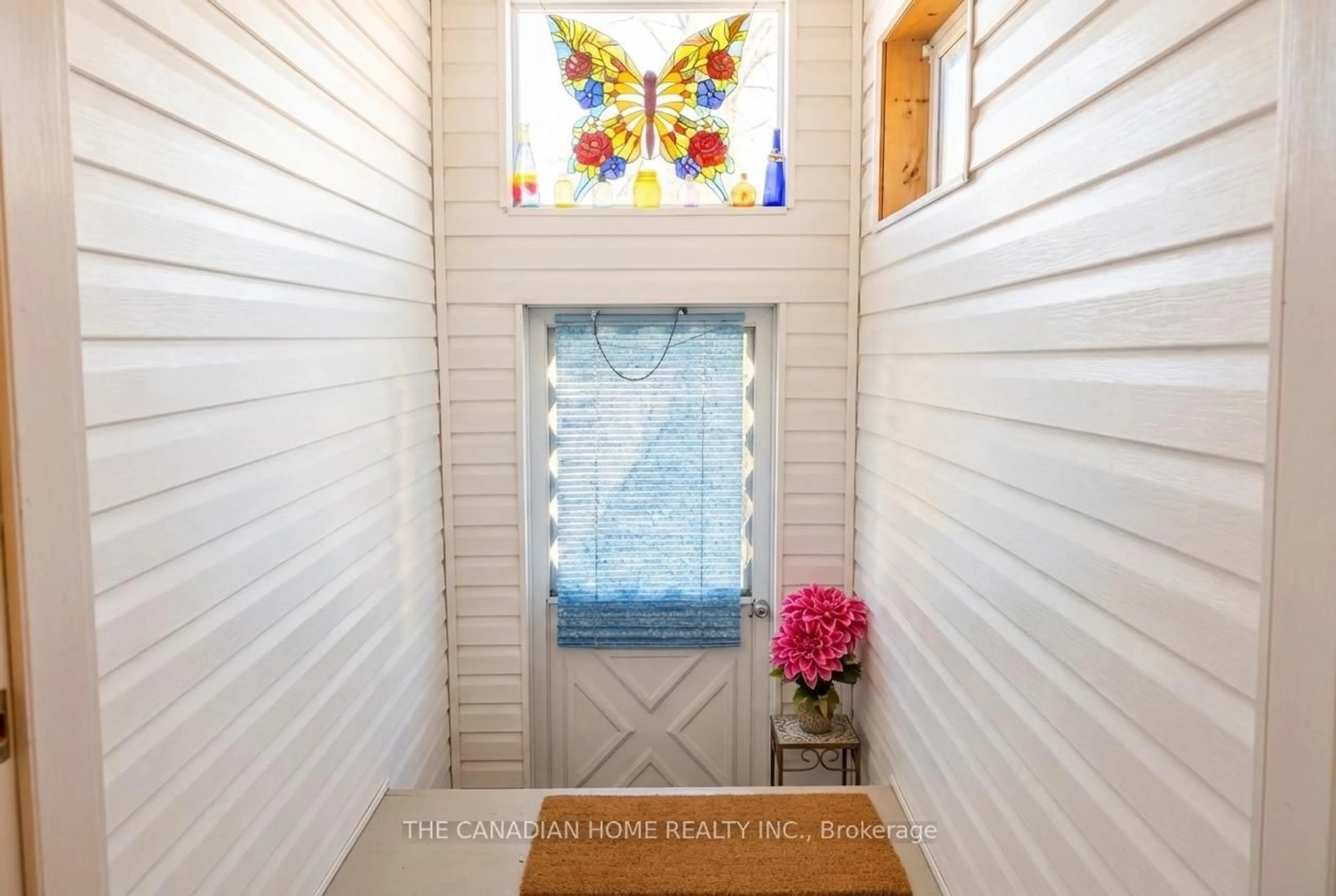 Indoor entryway for 24 Neebig Ave, Manitouwadge Ontario P0T 2C0