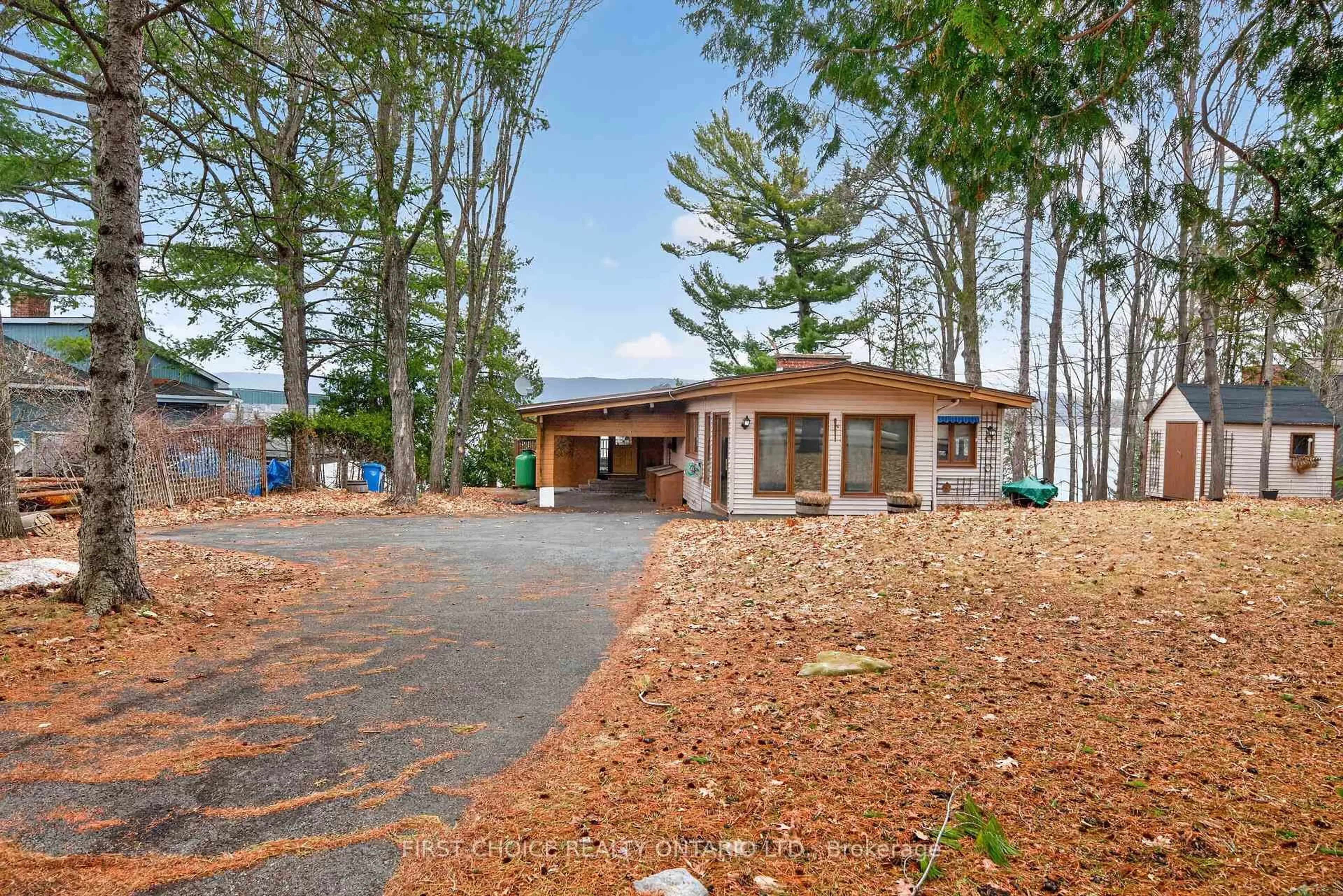 Patio, unknown for 2890 Barlow Cres, Ottawa Ontario K0A 1T0