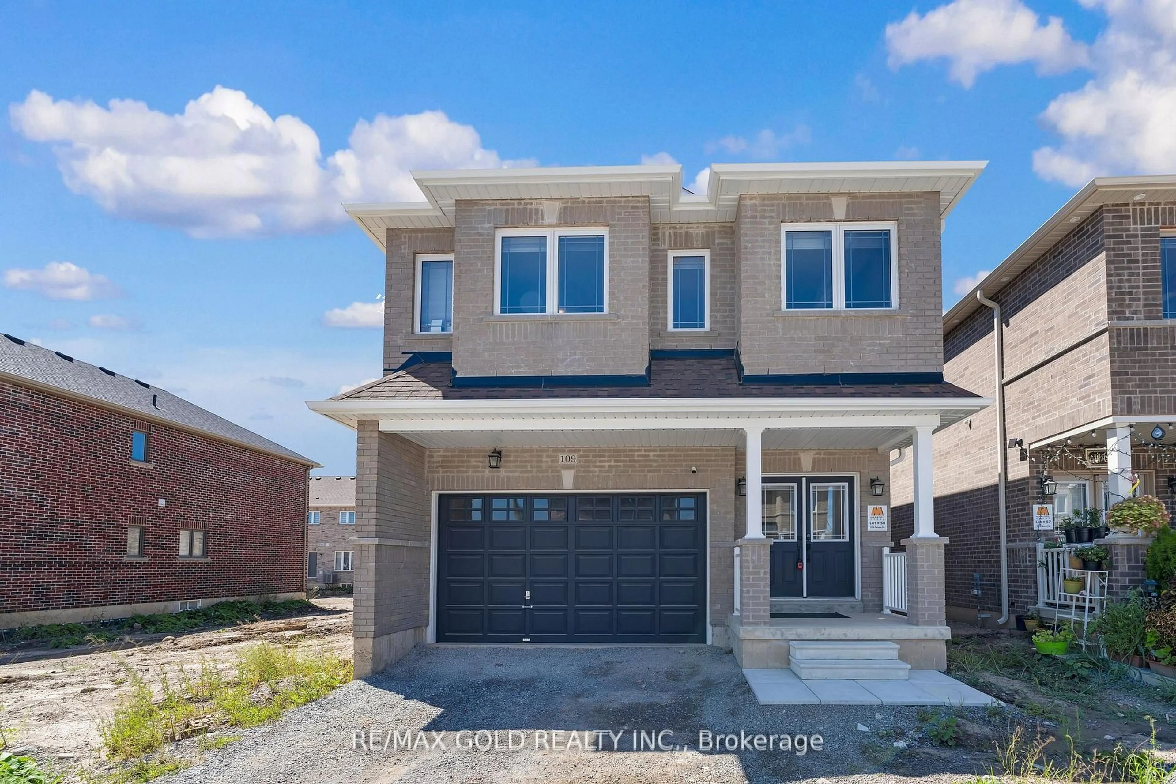 Home with brick exterior material, street for 109 Palace St, Thorold Ontario L2V 0M9