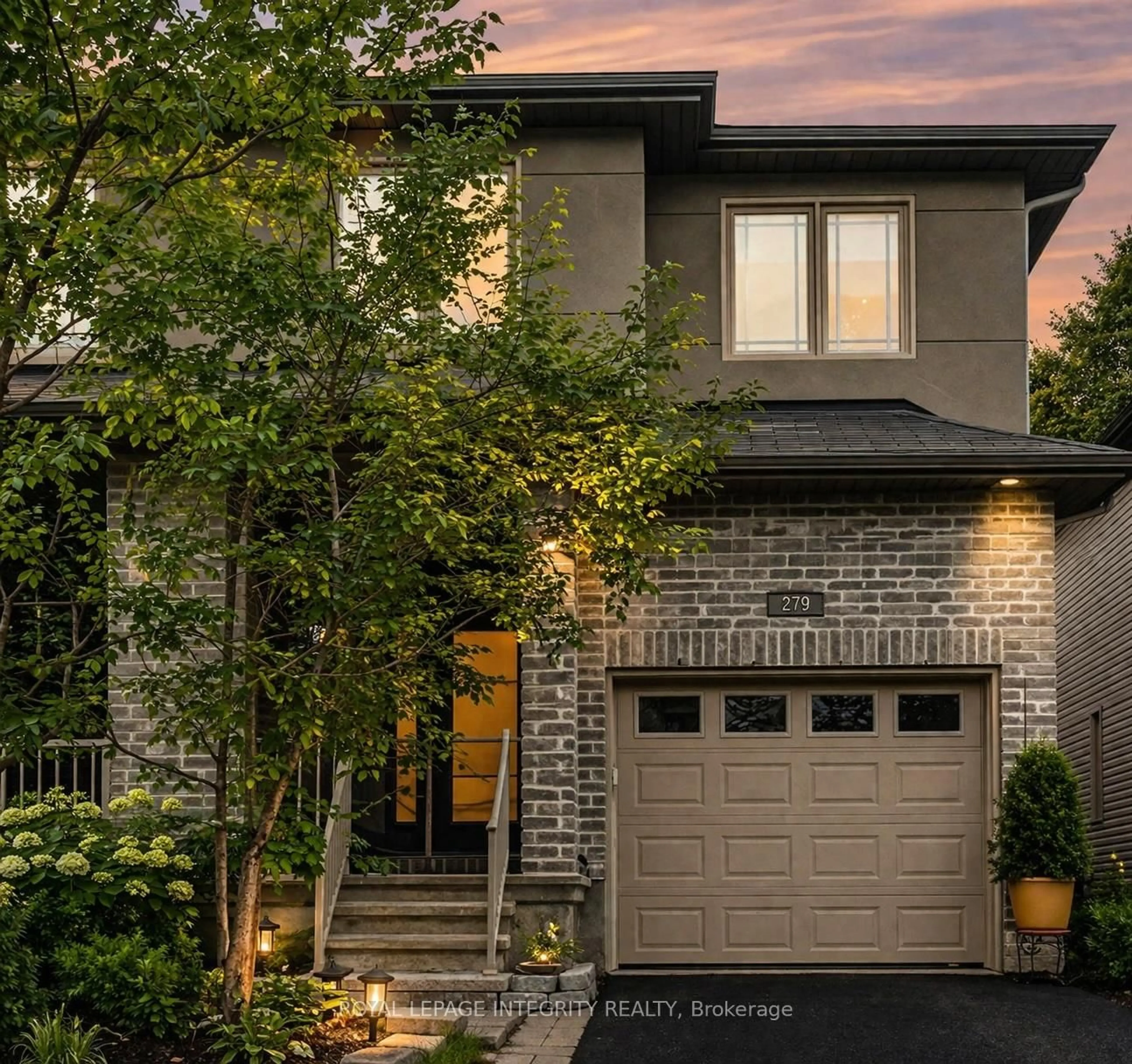 Home with brick exterior material, street for 279 Currell Ave, Ottawa Ontario K1Z 7J5