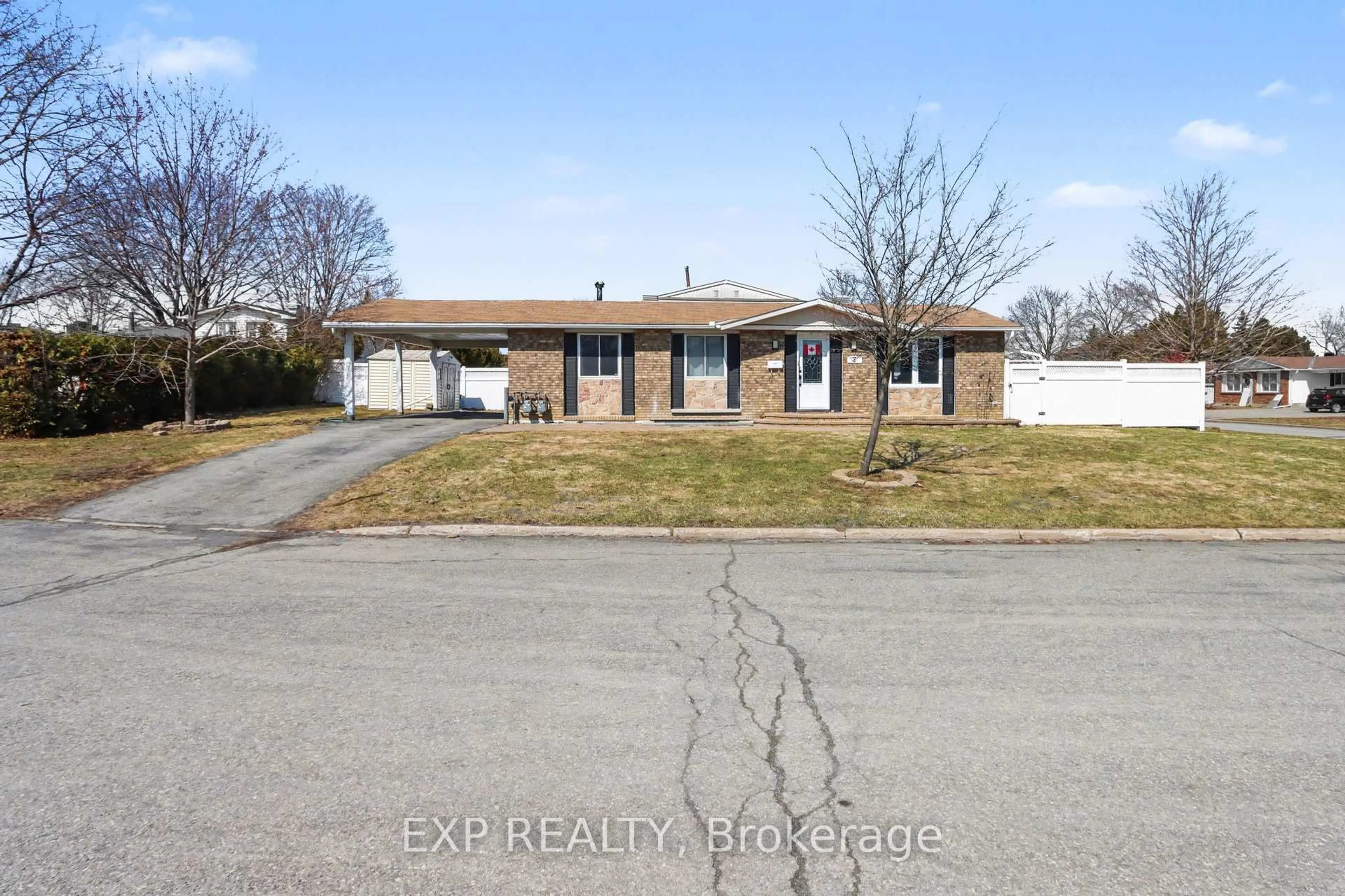 A pic from outside/outdoor area/front of a property/back of a property/a pic from drone, street for 2 Folkstone Crt, Ottawa Ontario K1B 4J9