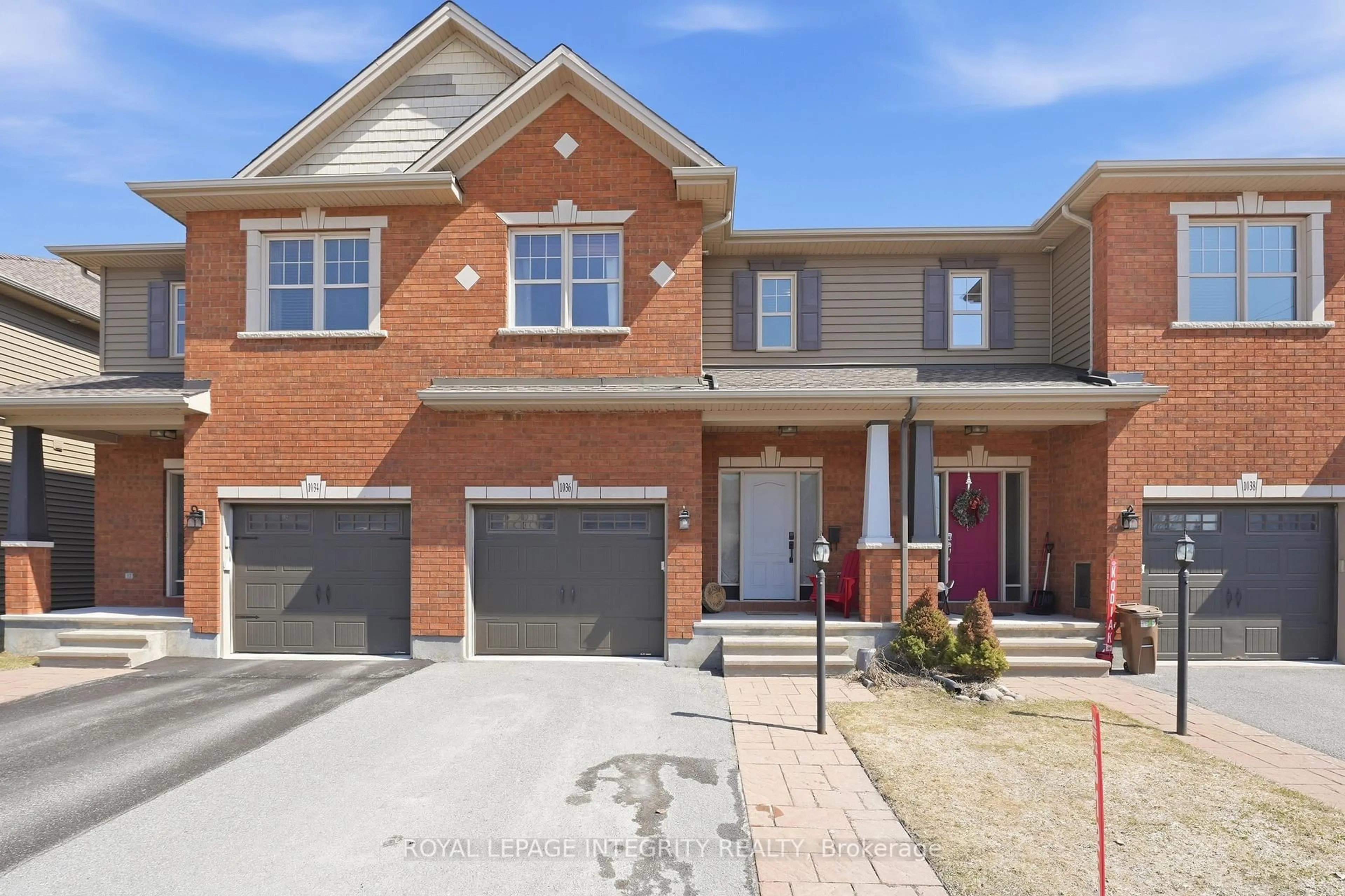 Home with brick exterior material, street for 1036 Marconi Ave, Kanata Ontario K2W 0C8