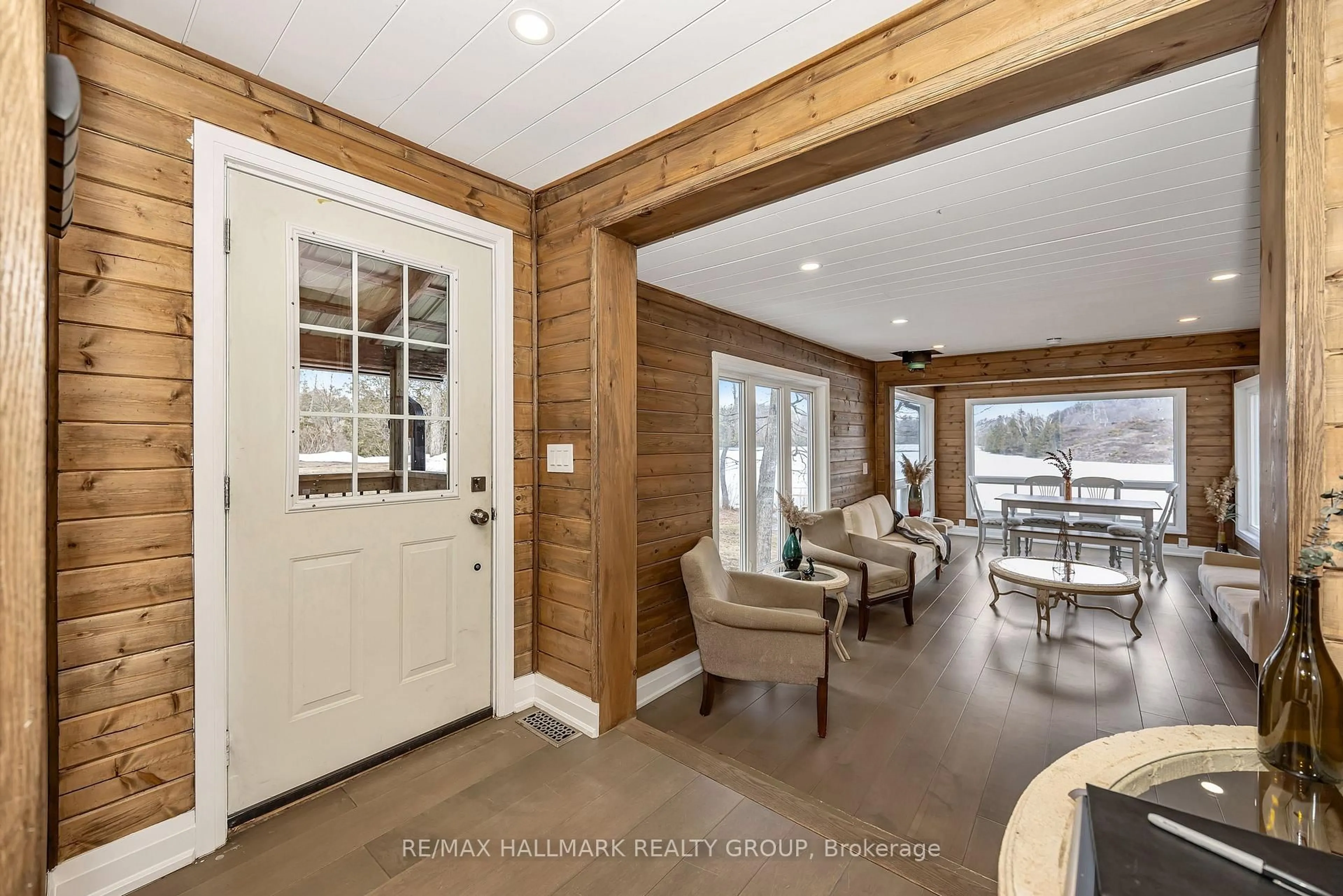 Indoor entryway for 2294 Myers Cave Rd, Cloyne Ontario K0H 1K0