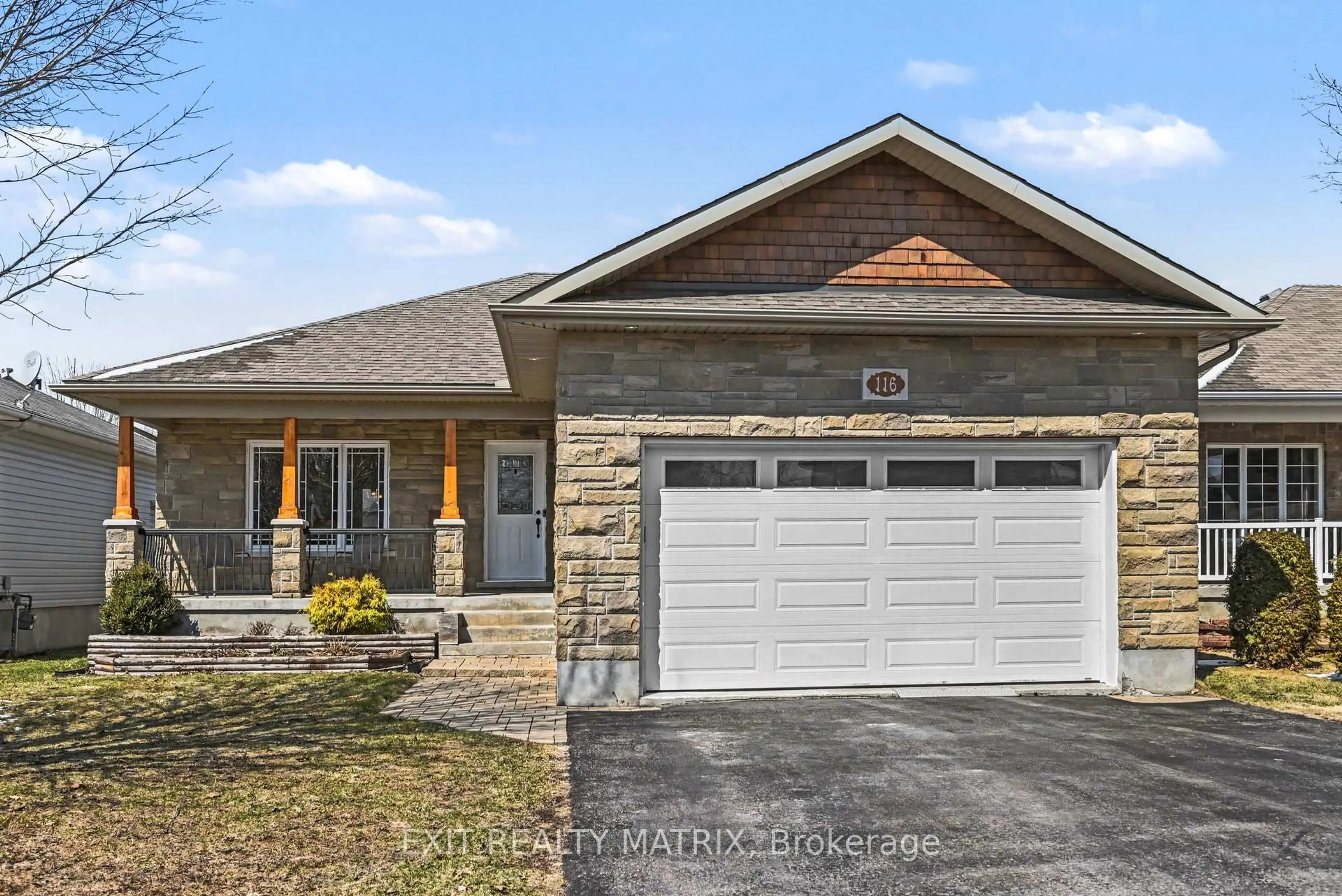 Home with brick exterior material, street for 116 Royal Crt, The Nation Ontario K0A 2M0