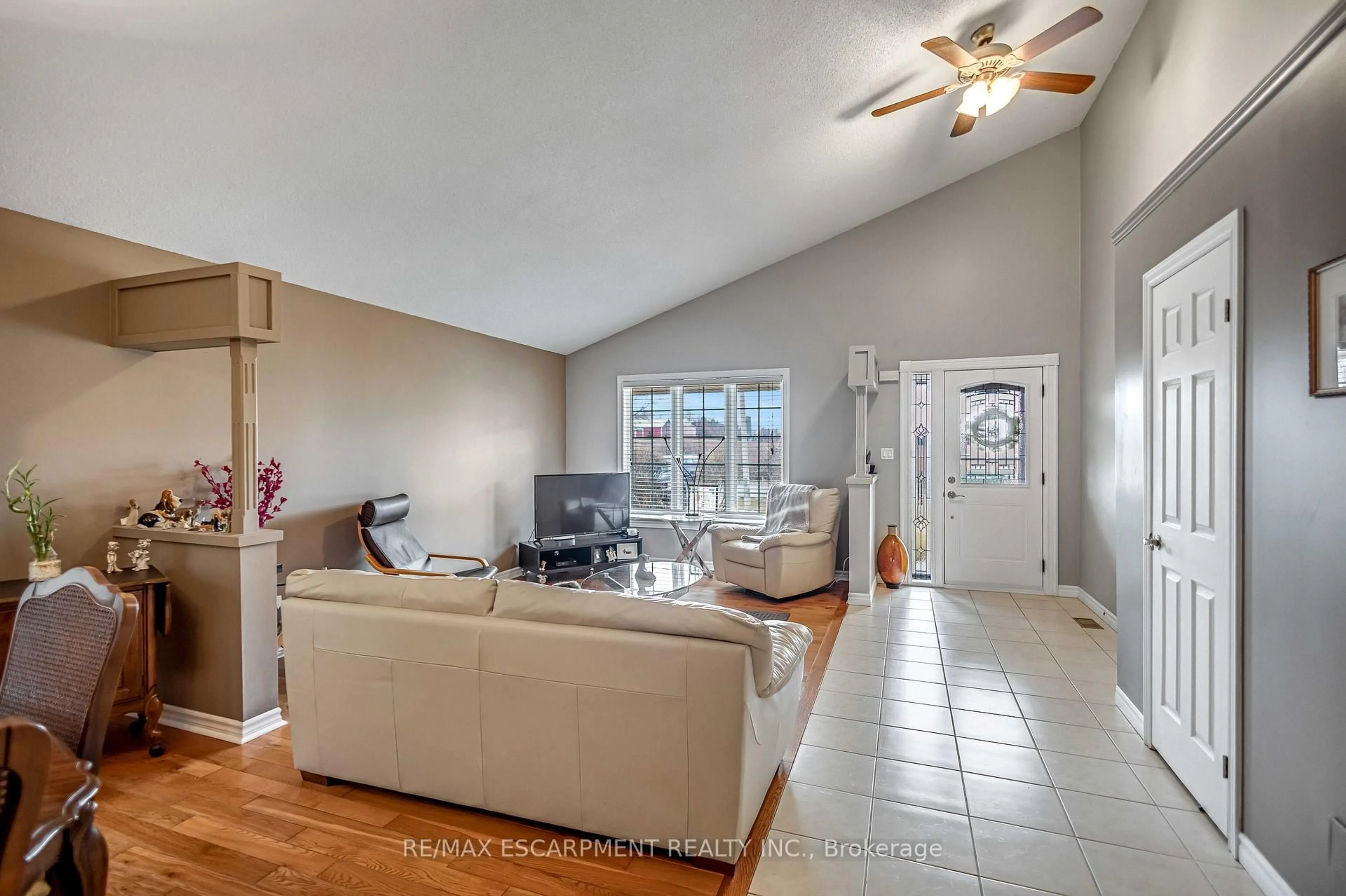 Living room with furniture, unknown for 546 Jerseyville Rd, Hamilton Ontario L9G 3L5