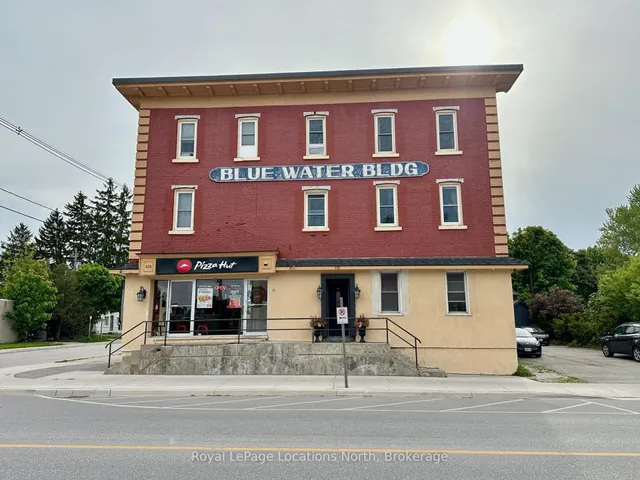 110 Sykes St #204, Meaford 2