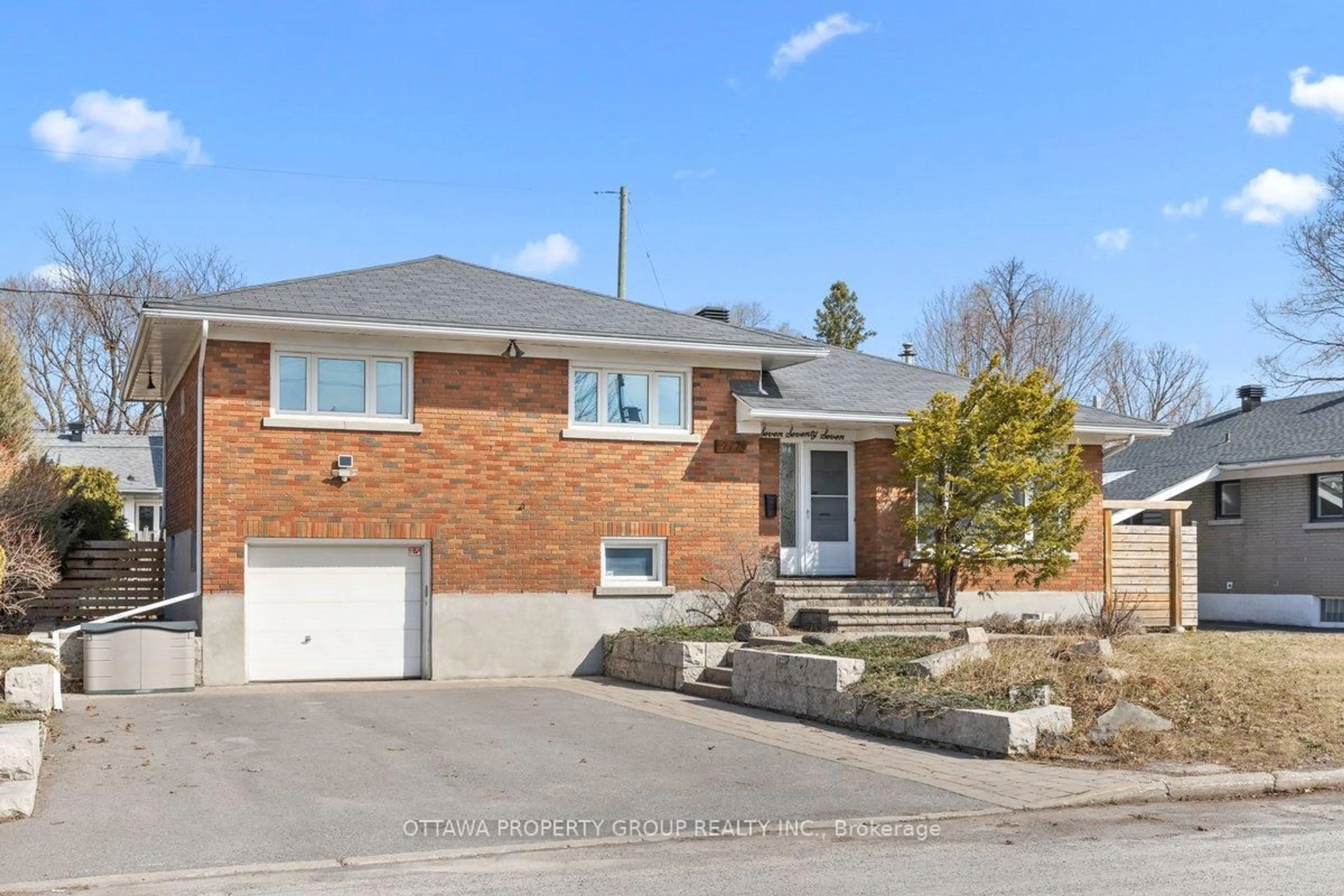Home with brick exterior material, street for 777 Cork St, Ottawa Ontario K1G 1X8