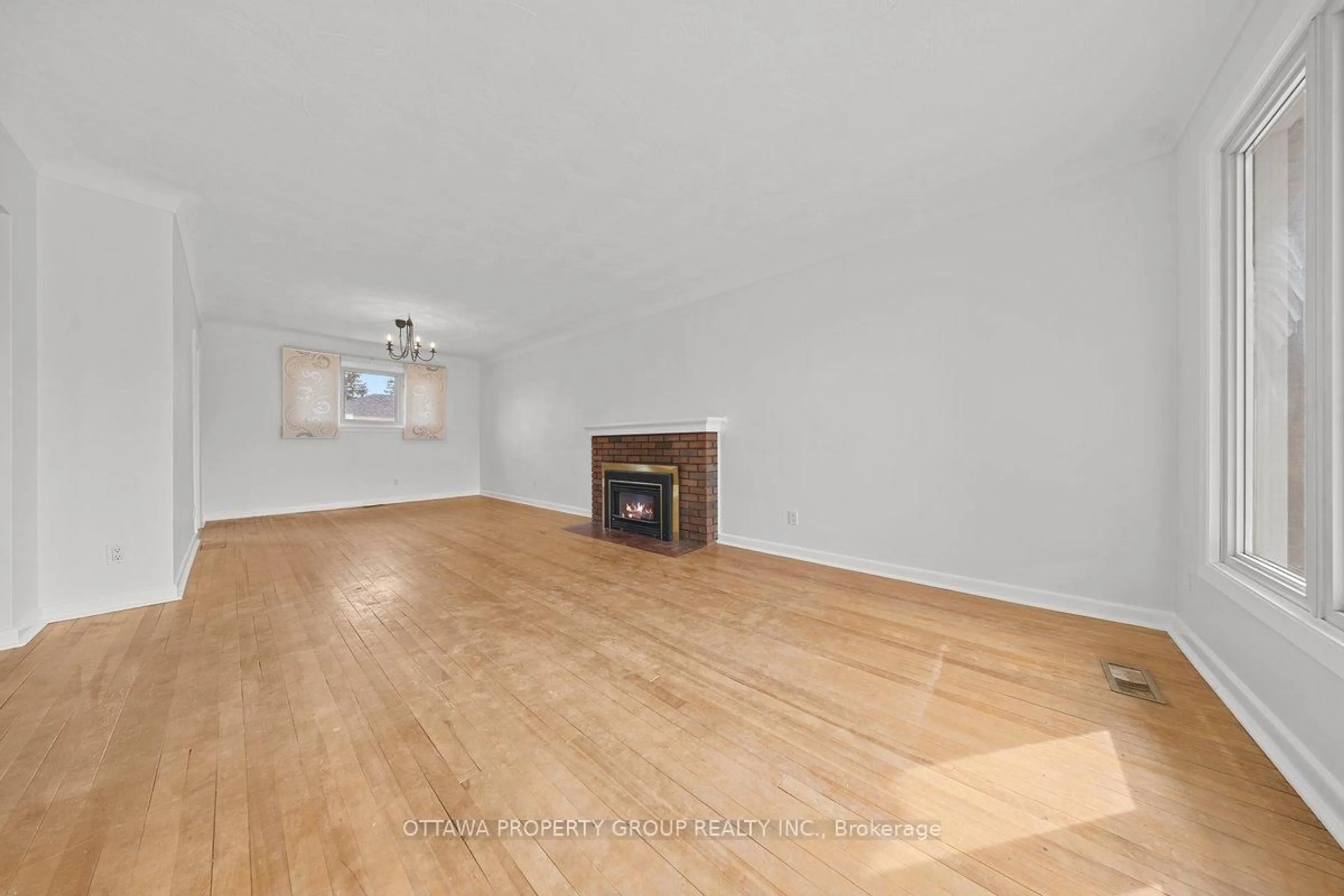 A pic of a room for 777 Cork St, Ottawa Ontario K1G 1X8