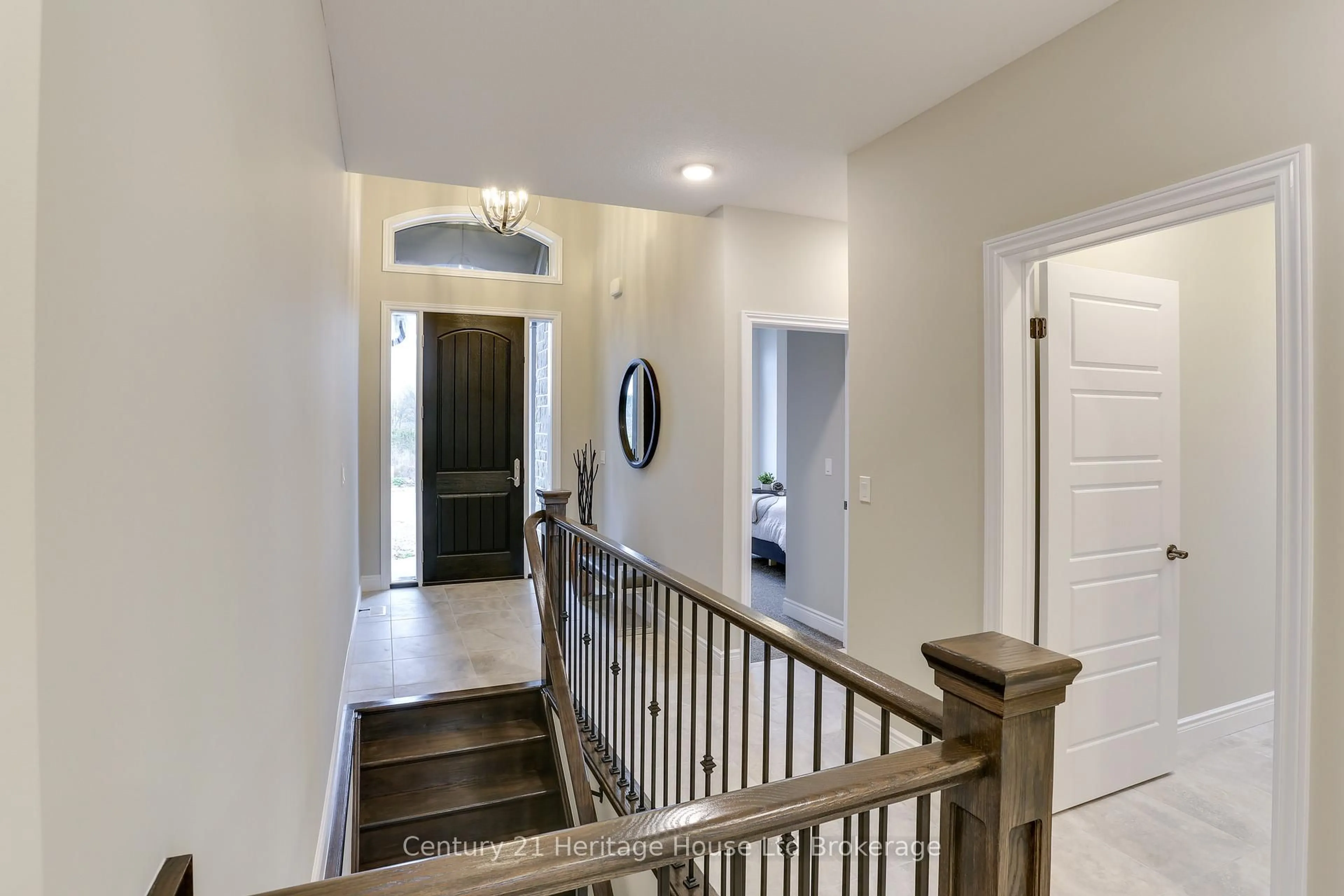 Indoor entryway for 114 Beech Blvd, Tillsonburg Ontario N4G 5S1