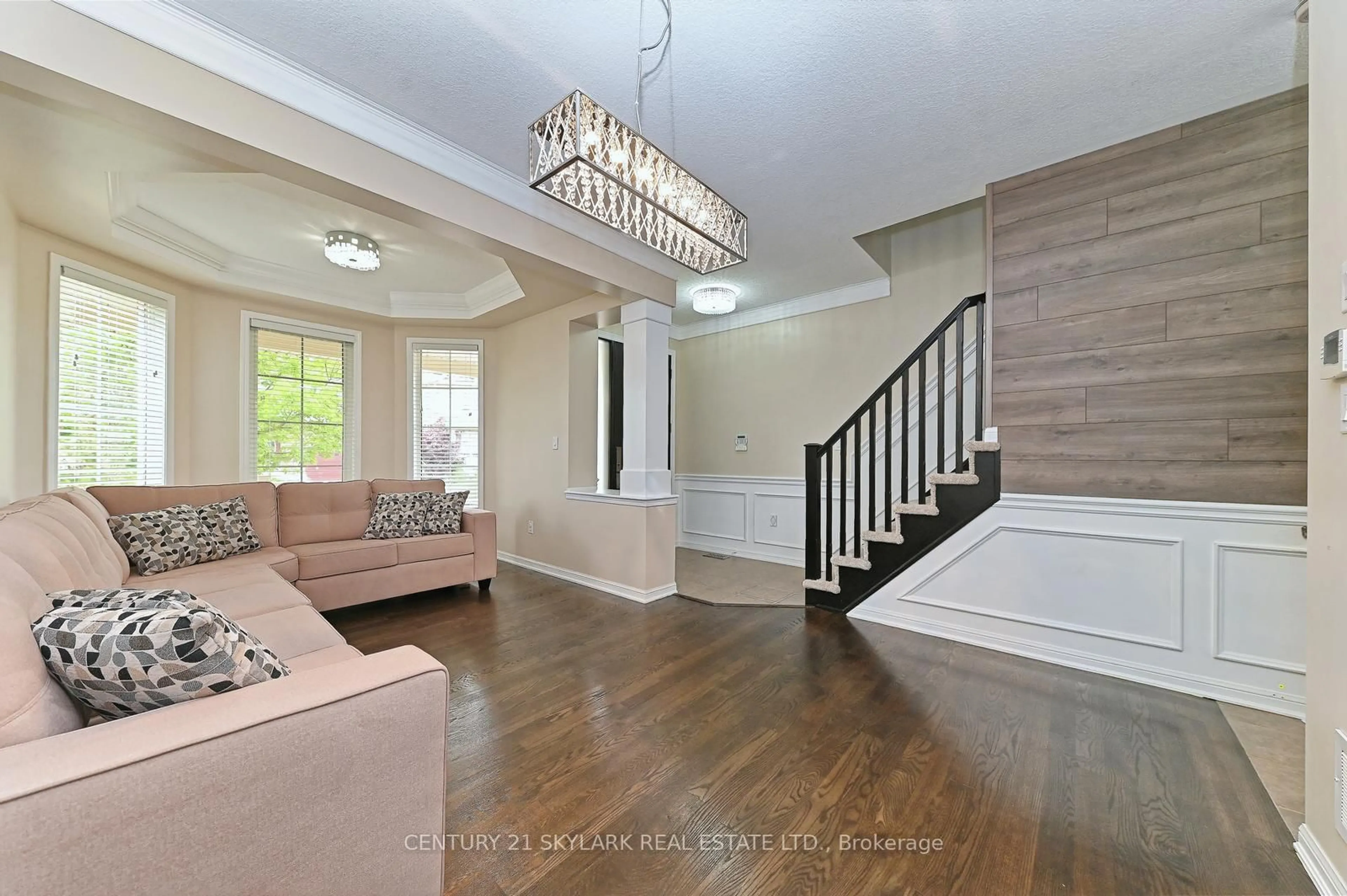 Unknown for 24 Dalton Dr, Cambridge Ontario N3C 0E7