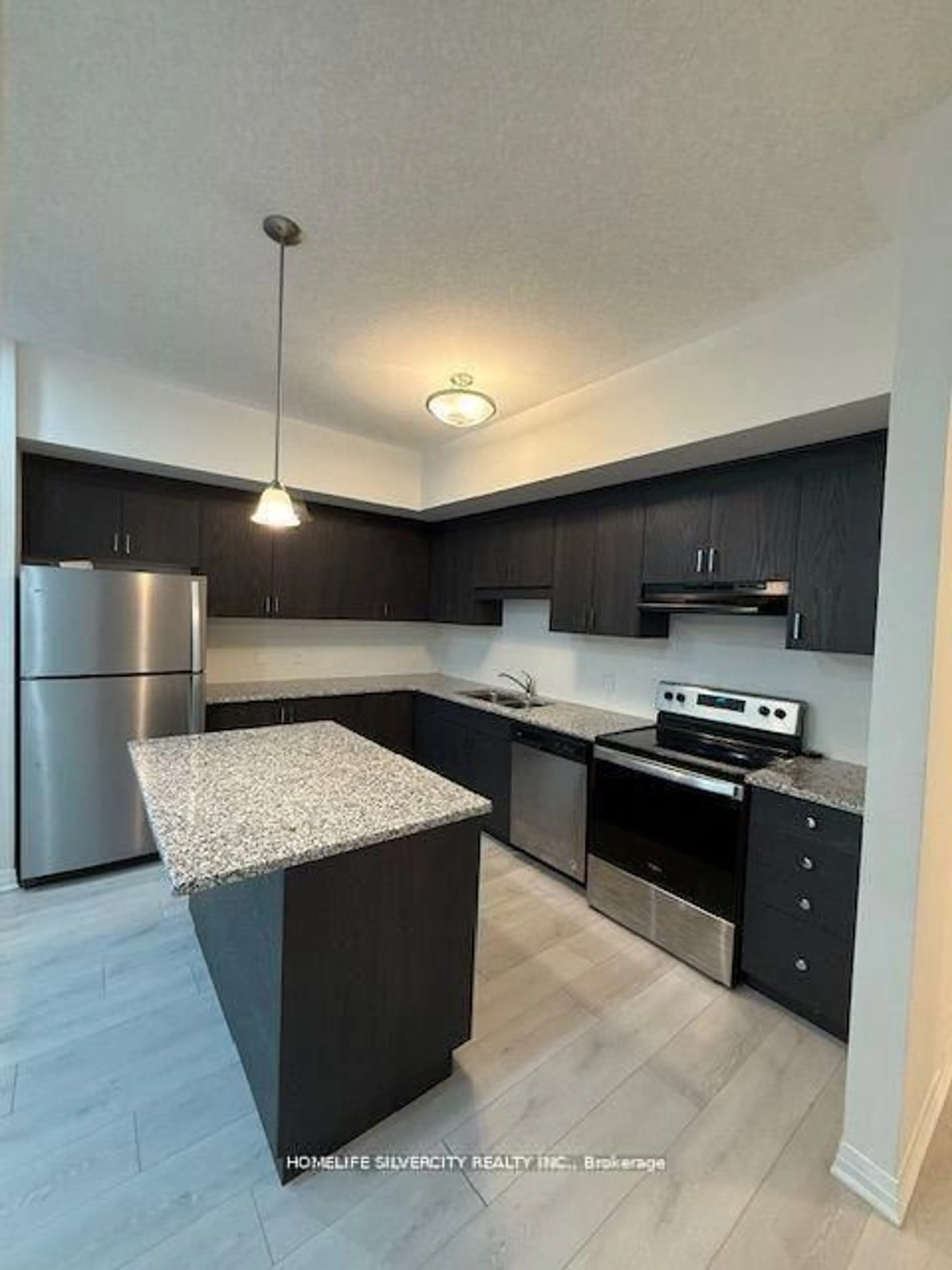 Unknown for 25 Isherwood Ave #5, Cambridge Ontario N1R 0E2