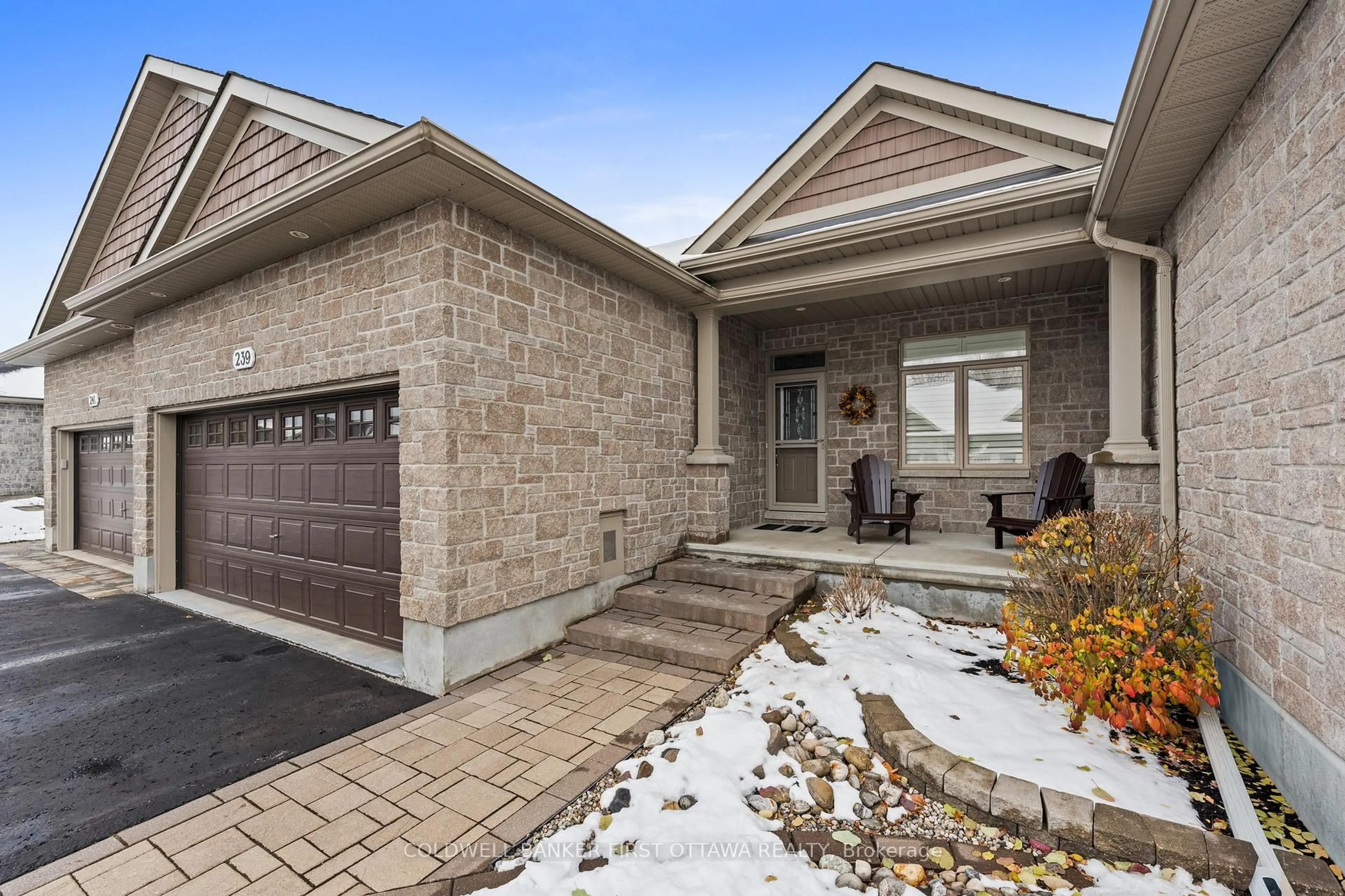 Home with brick exterior material, street for 239 Royal Landing Gate, North Grenville Ontario K0G 1J0