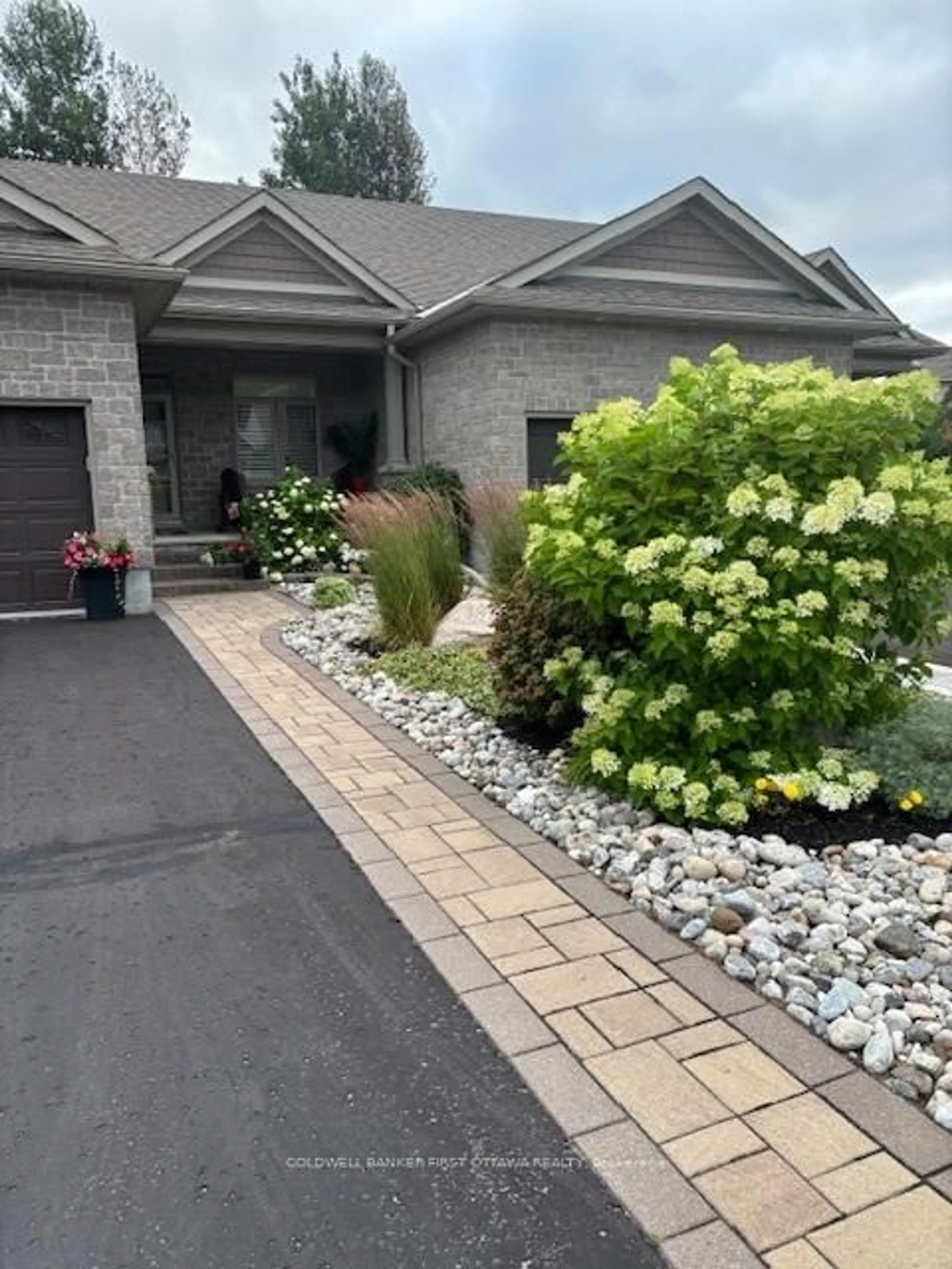 Unknown for 239 Royal Landing Gate, North Grenville Ontario K0G 1J0