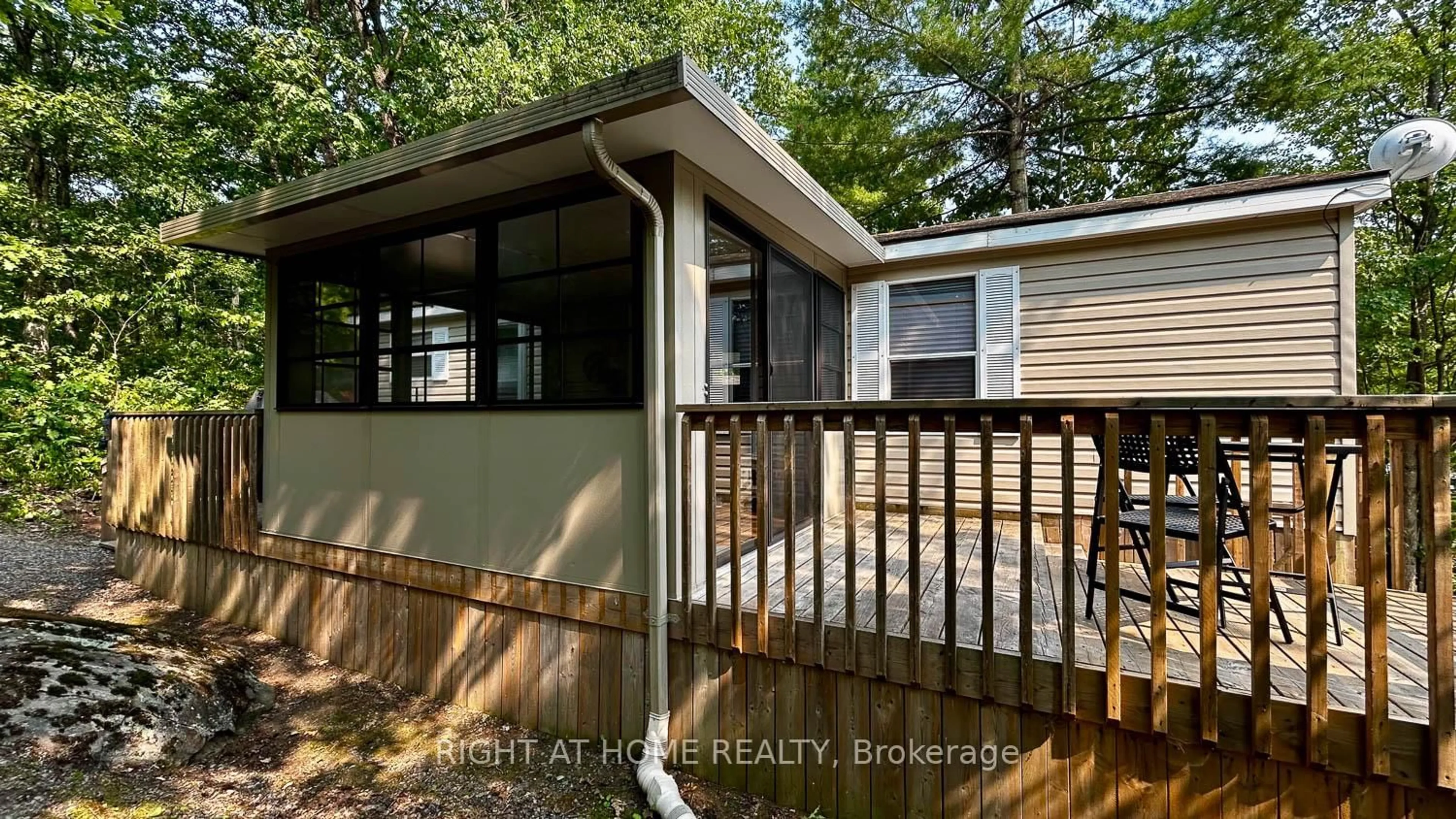 Home with vinyl exterior material, unknown for 1336 South Morrison Lake Rd #29 Maple Ridge, Gravenhurst Ontario P0E 1G0