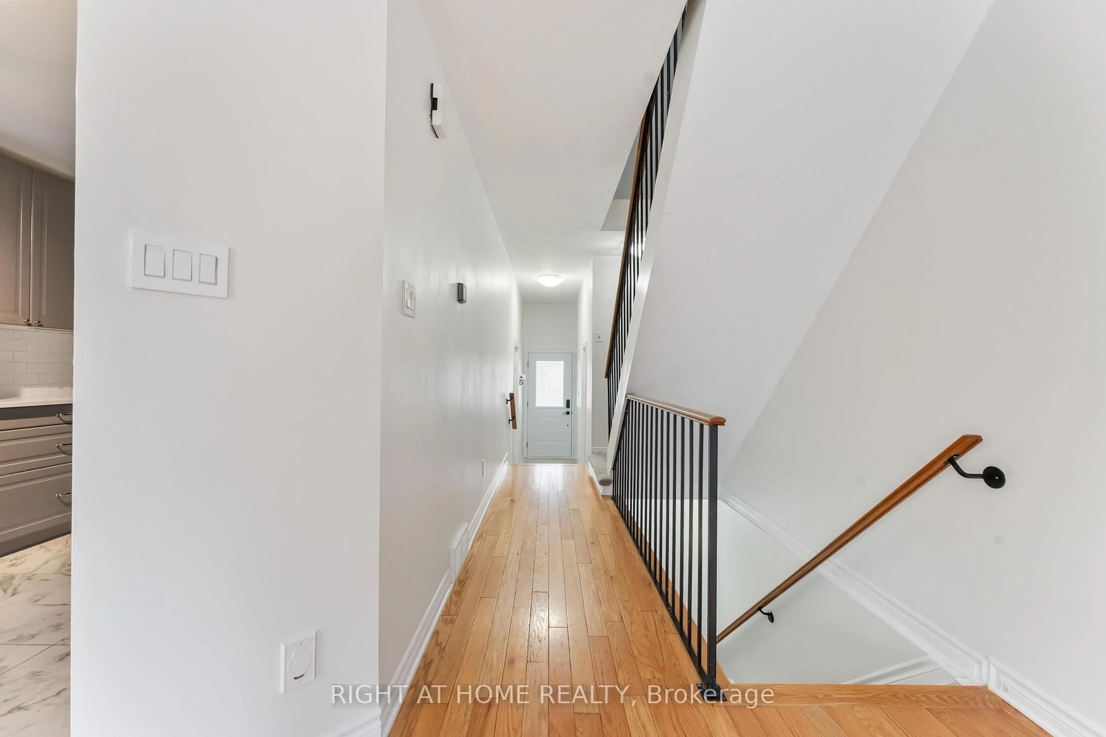 Unknown for 70 Halley St, Barrhaven Ontario K2J 3R3