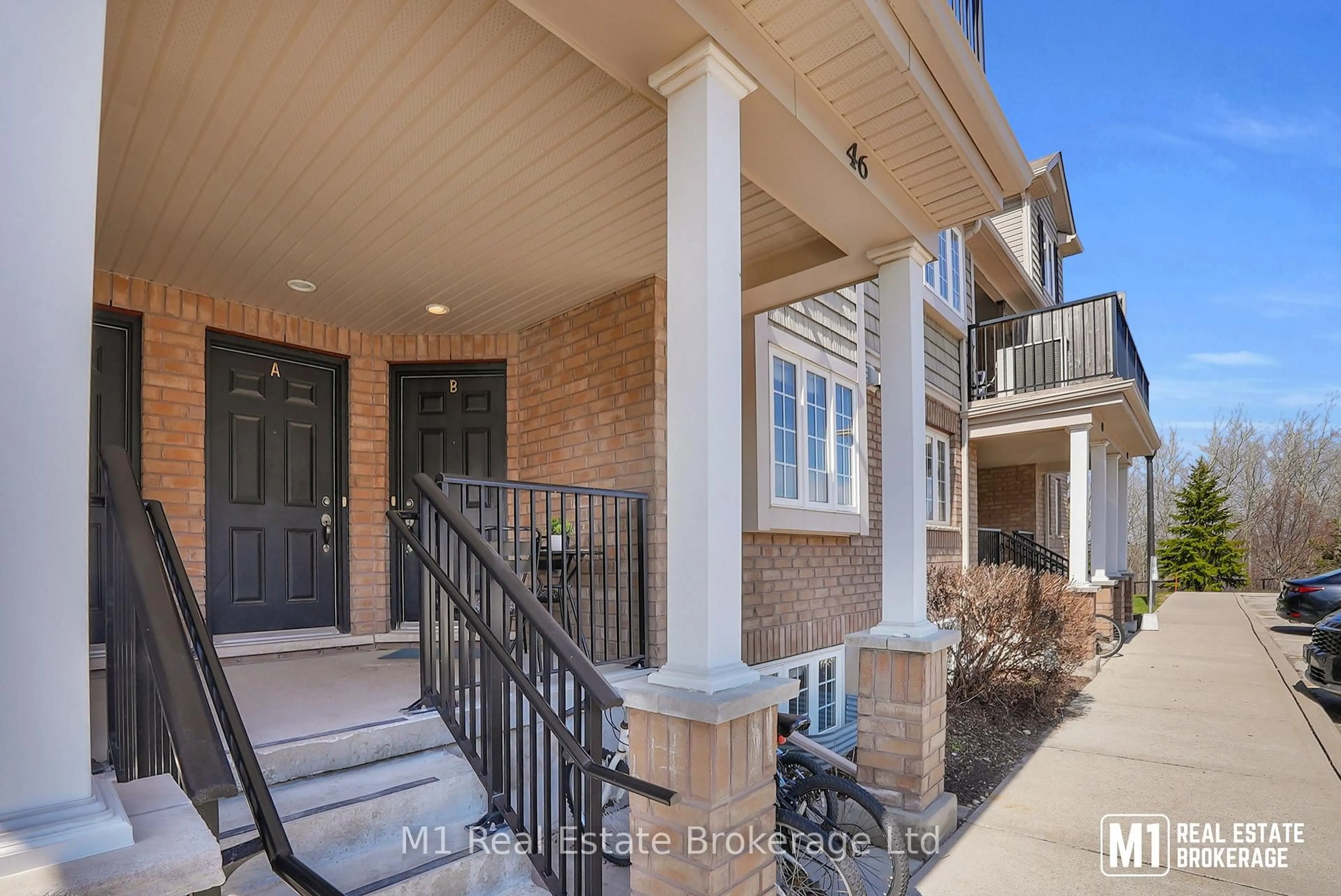 Indoor entryway for 15 Carere Cres #46B, Guelph Ontario N1E 0K4