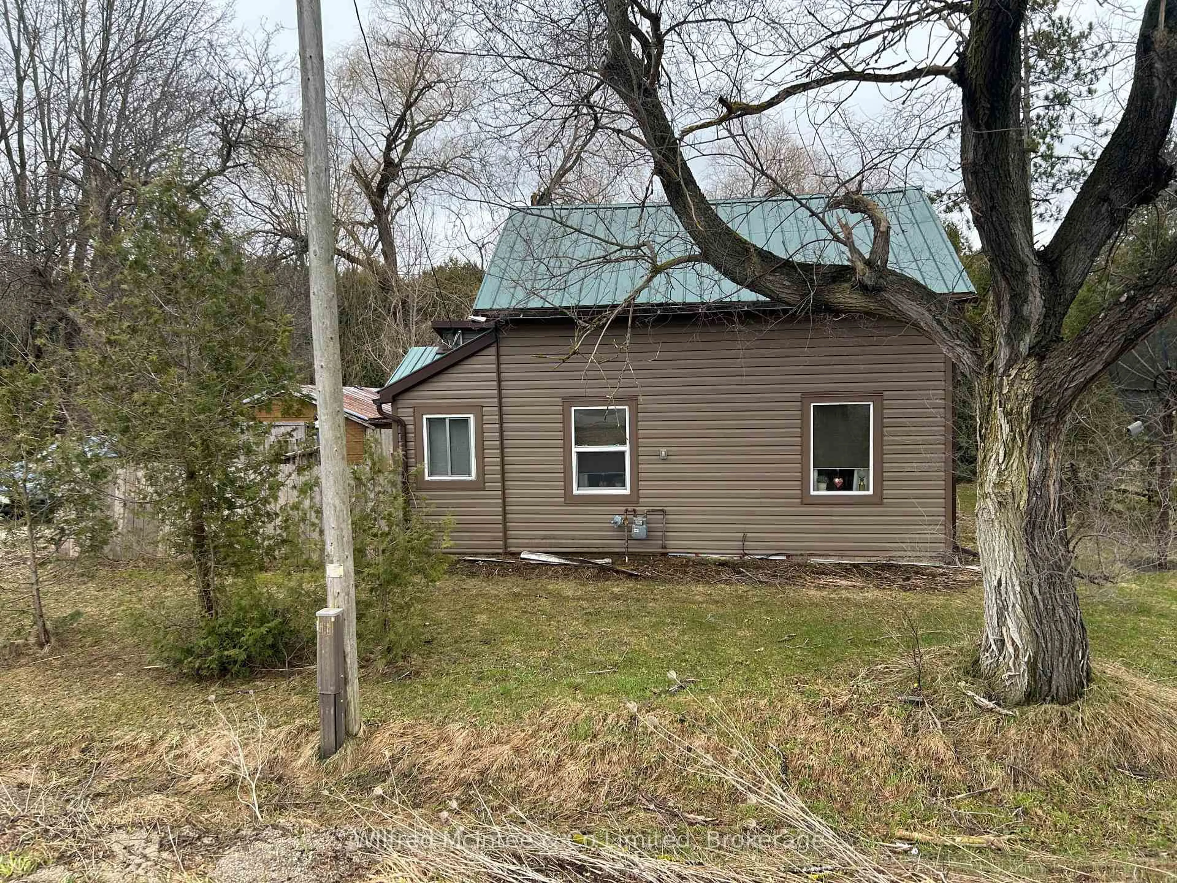A pic from outside/outdoor area/front of a property/back of a property/a pic from drone, unknown for 401866 Grey 4 Rd, West Grey Ontario N4N 3B8