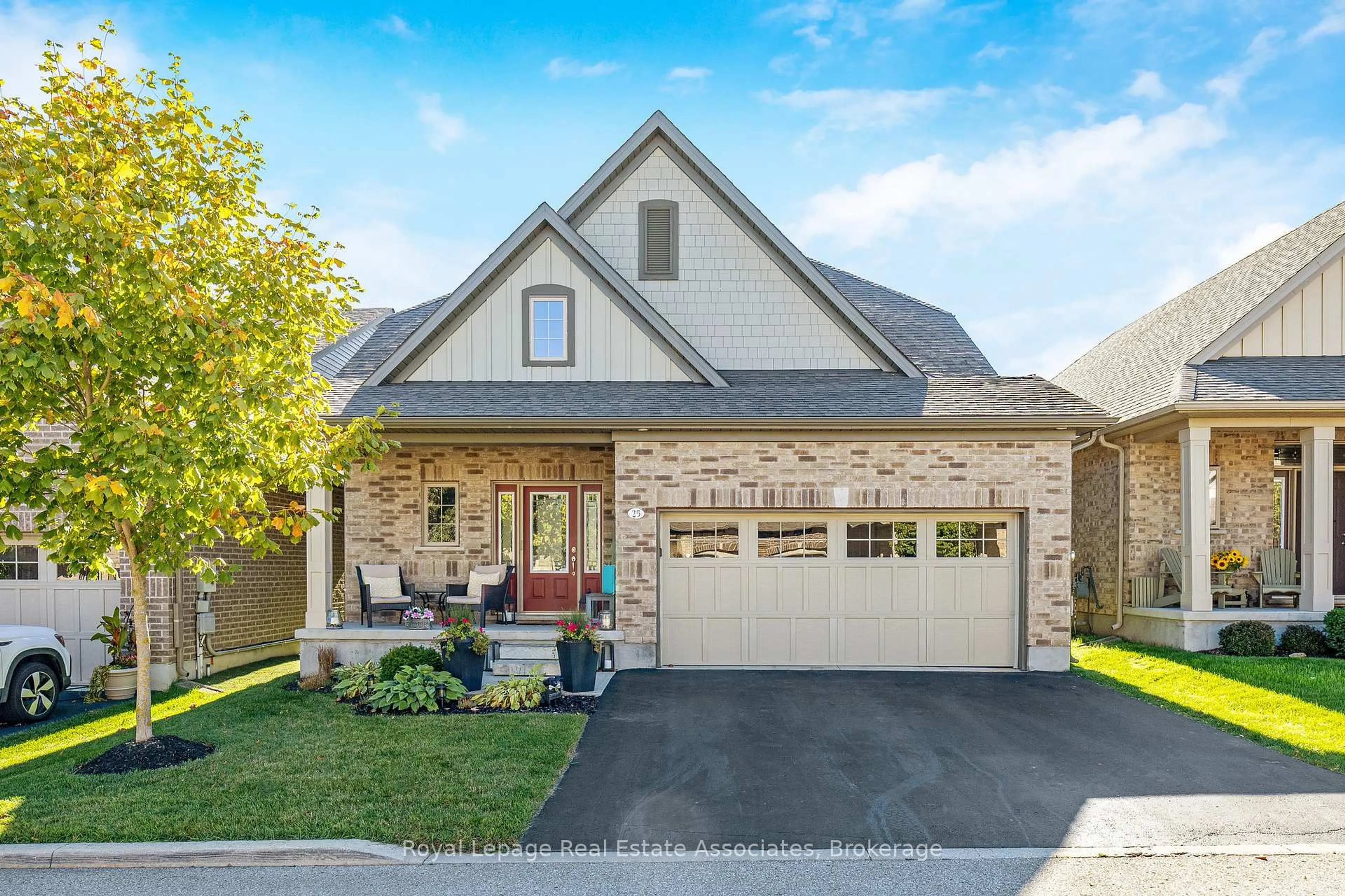 Home with brick exterior material, street for 25 Chestnut Dr, Guelph/Eramosa Ontario N0B 2K0