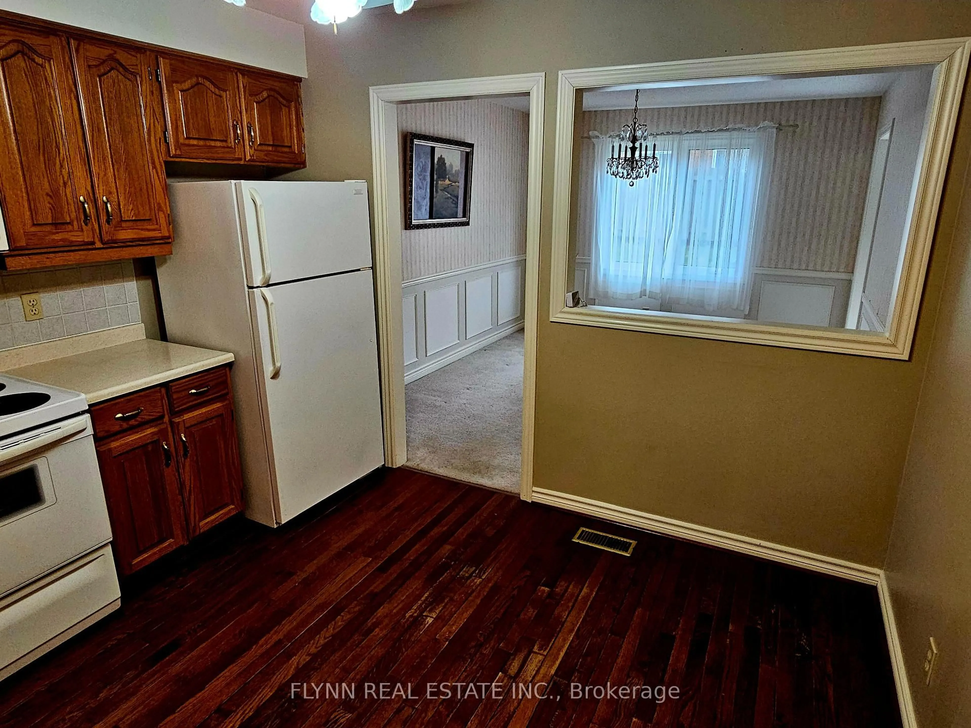 A pic of a room for 2720 Mewburn Rd #13, Niagara Falls Ontario L2J 4J5