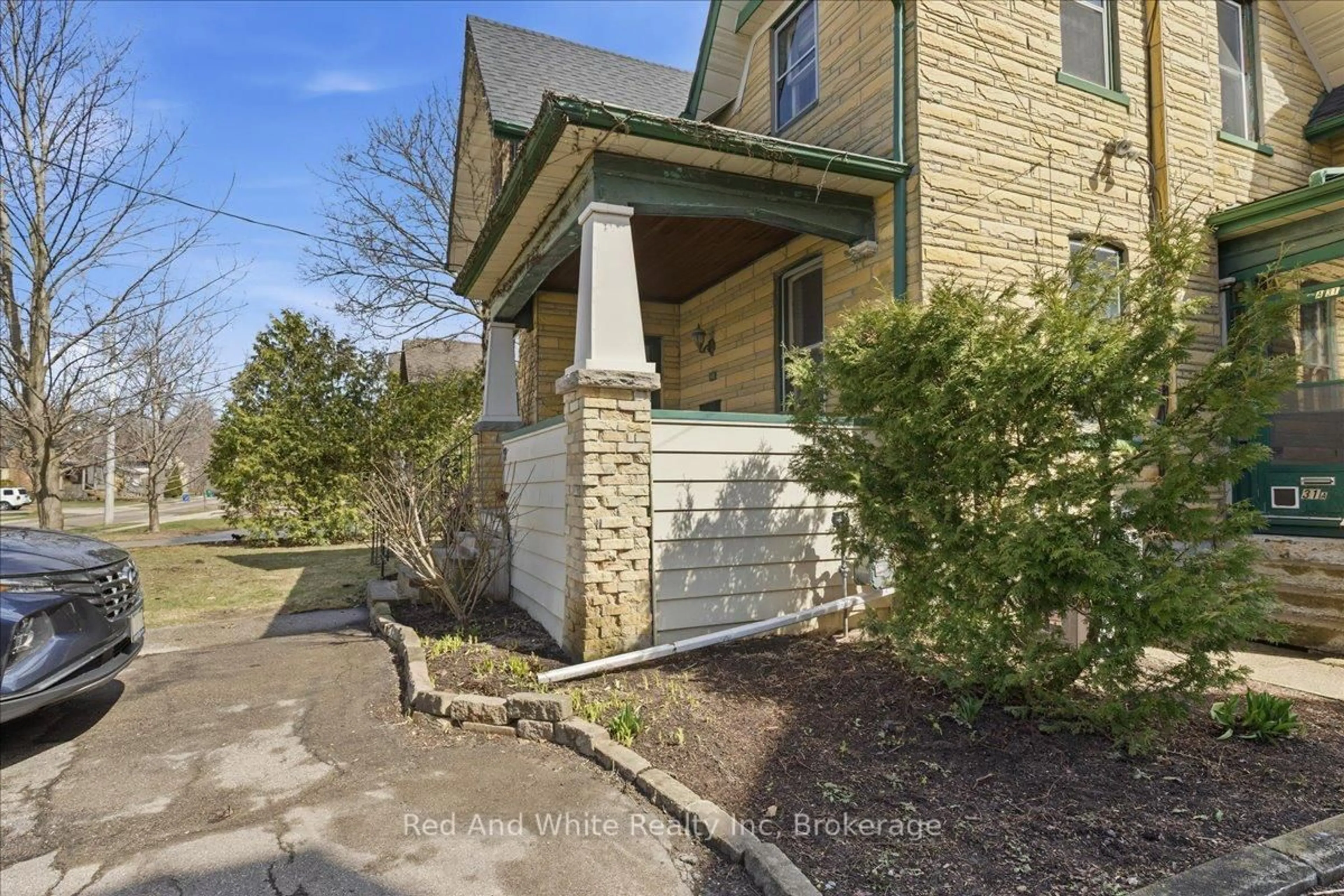 Unknown for 31 Bingeman St, Kitchener Ontario N2H 2R7