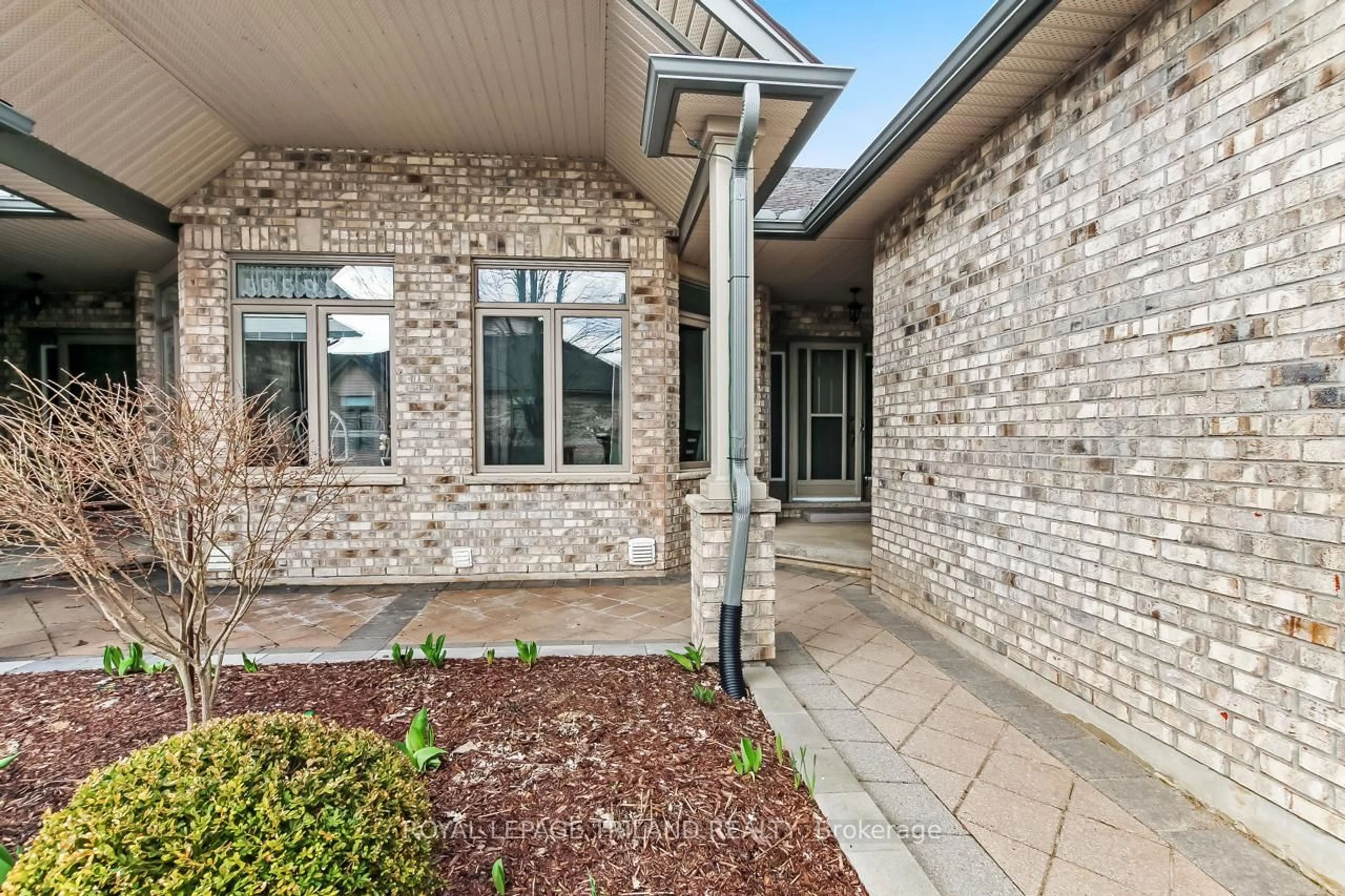 Home with brick exterior material, street for 44 Edgevalley Rd #47, London East Ontario N5Y 5P7