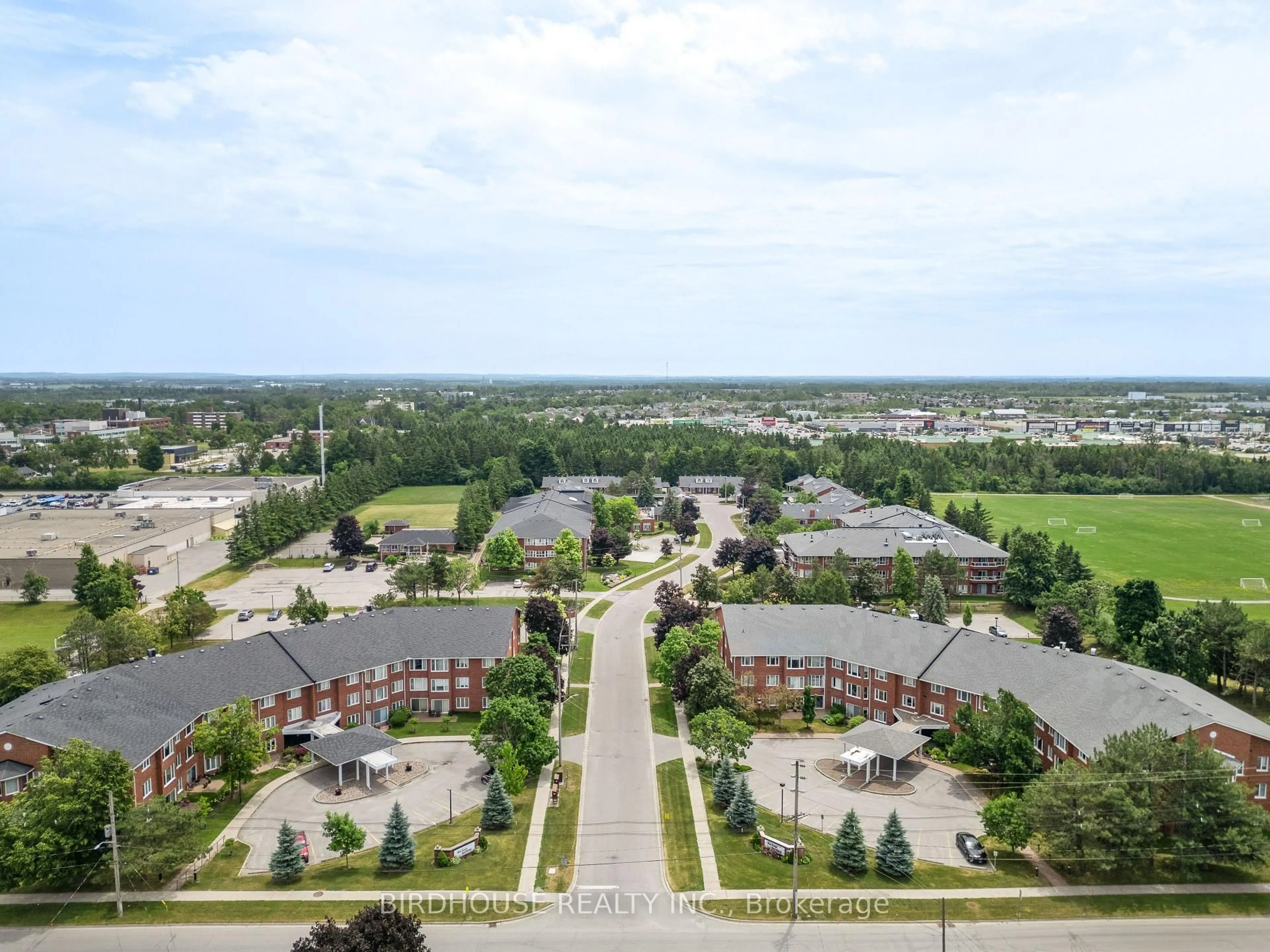 A pic from outside/outdoor area/front of a property/back of a property/a pic from drone, unknown for 1 Heritage Way #109, Kawartha Lakes Ontario K9V 5P9